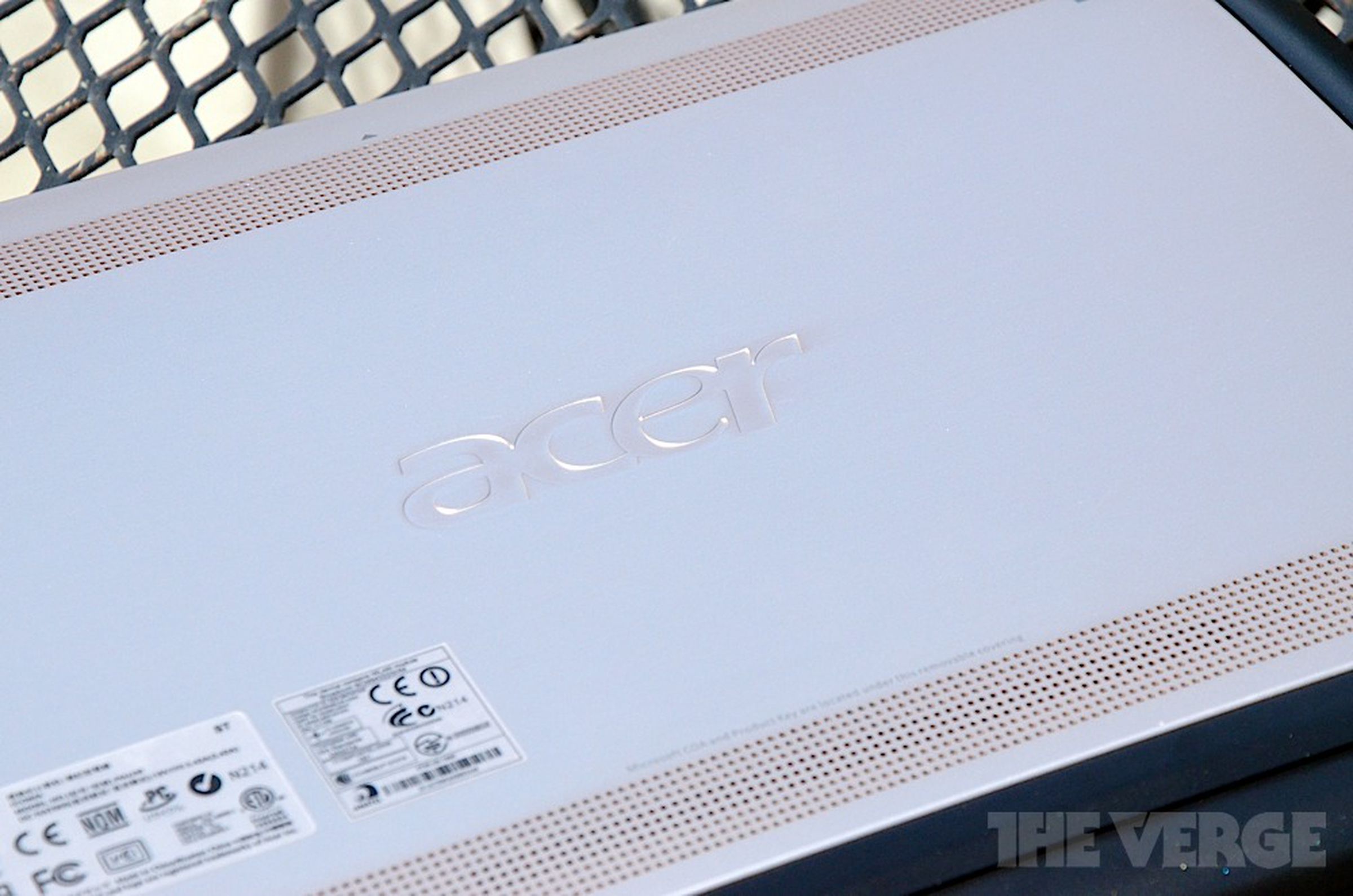 Acer Iconia 6120 Touchbook review
