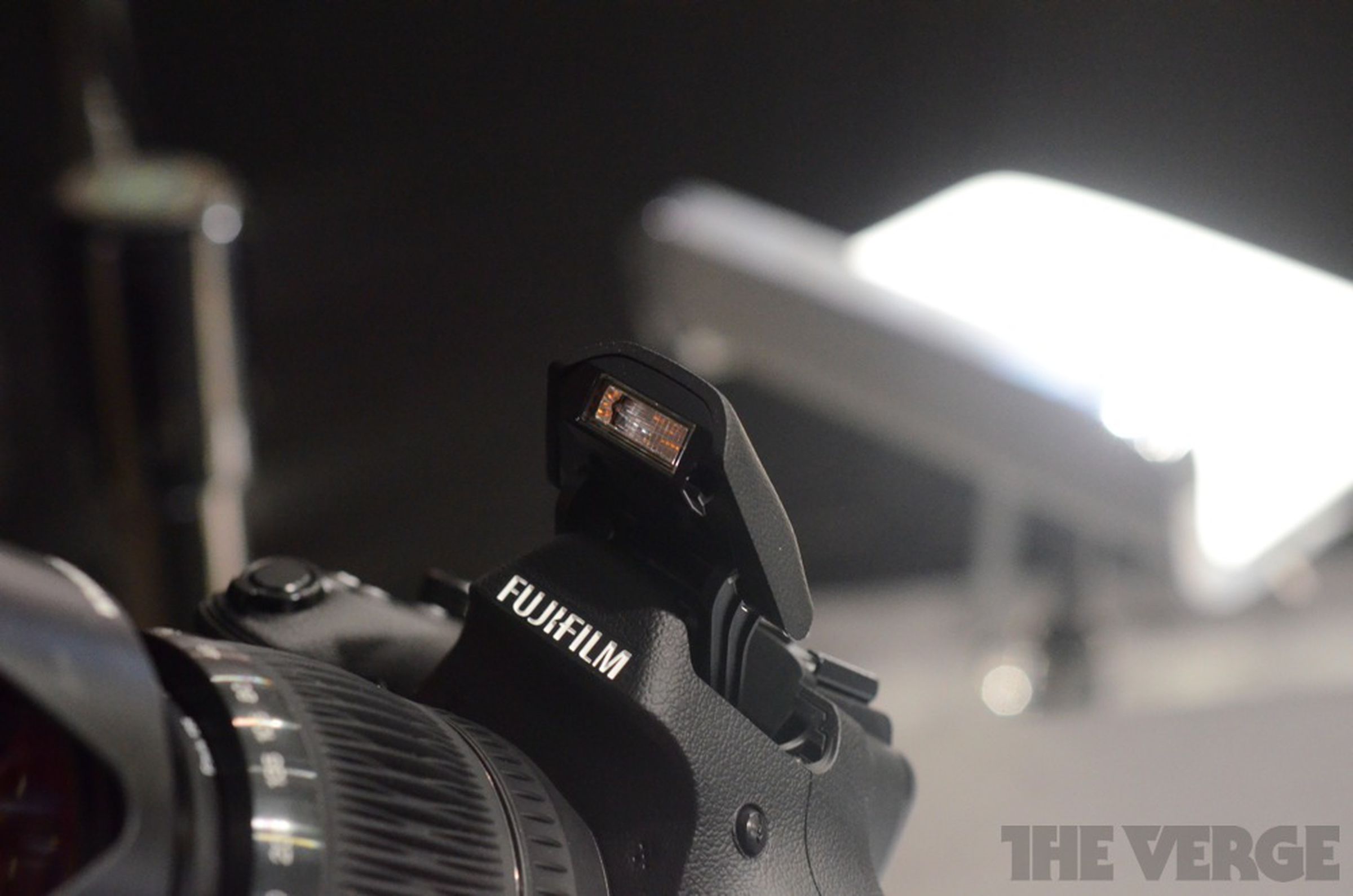 Fujfilm X-S1 hands-on pictures