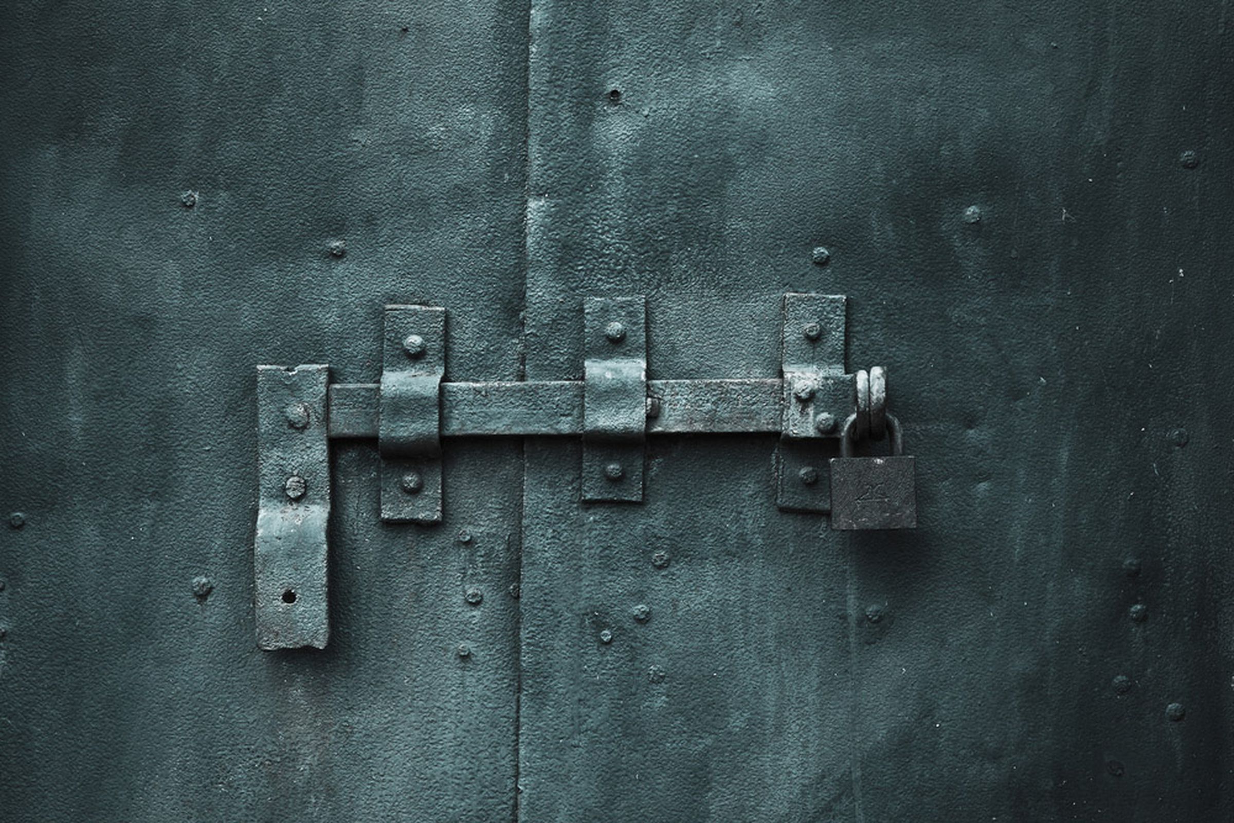 door lock (shutterstock)