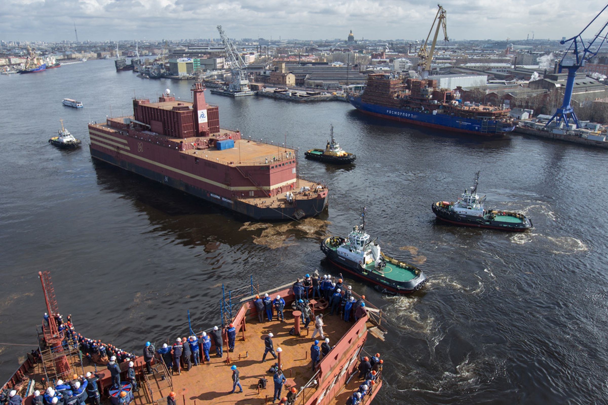 The Academik Lomonosov is being towed from St. Petersburg to Murmansk, Russia, where it will fuel up. 