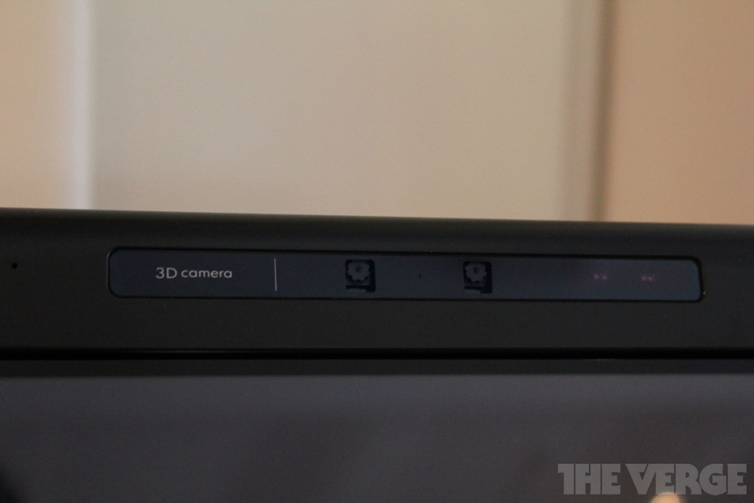 HP TouchSmart 620 3D and HP 2311gt 3D monitor hands-on photos