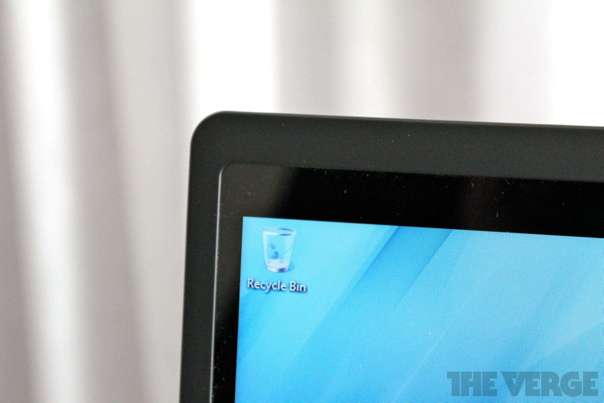 HP Folio 13 hands-on pictures 