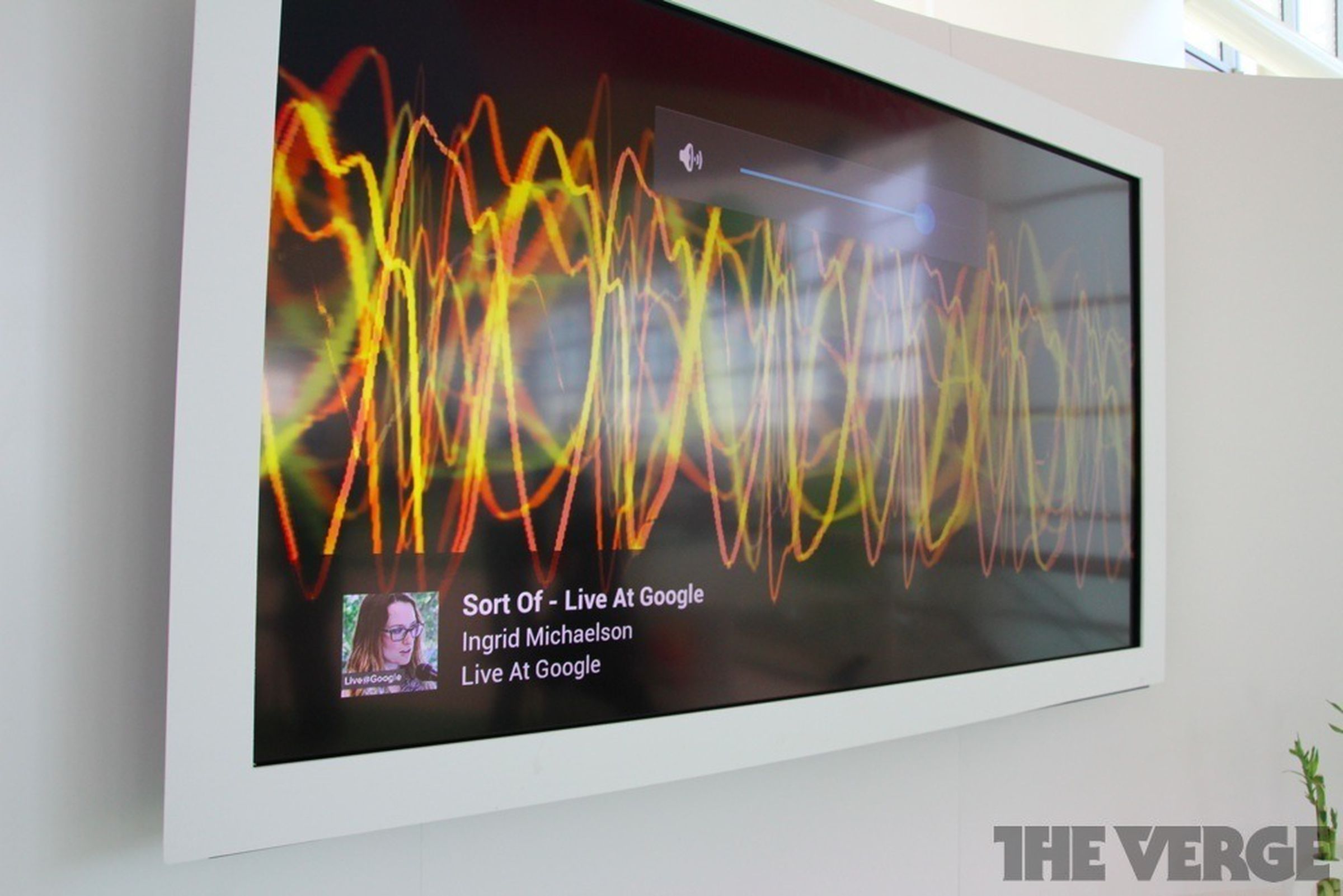 Google Nexus Q media streamer hands-on pictures