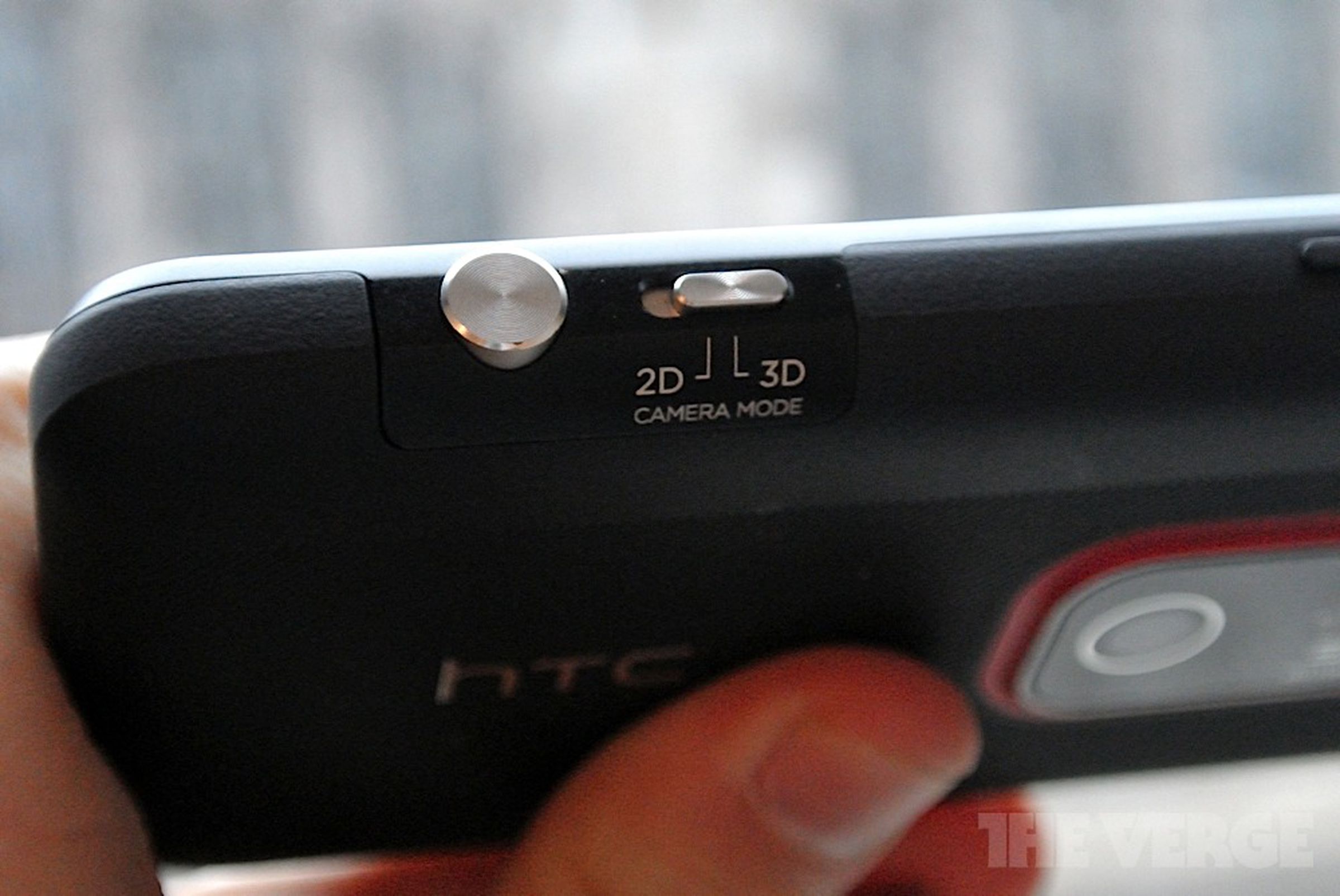 
    HTC Evo 3D review
  