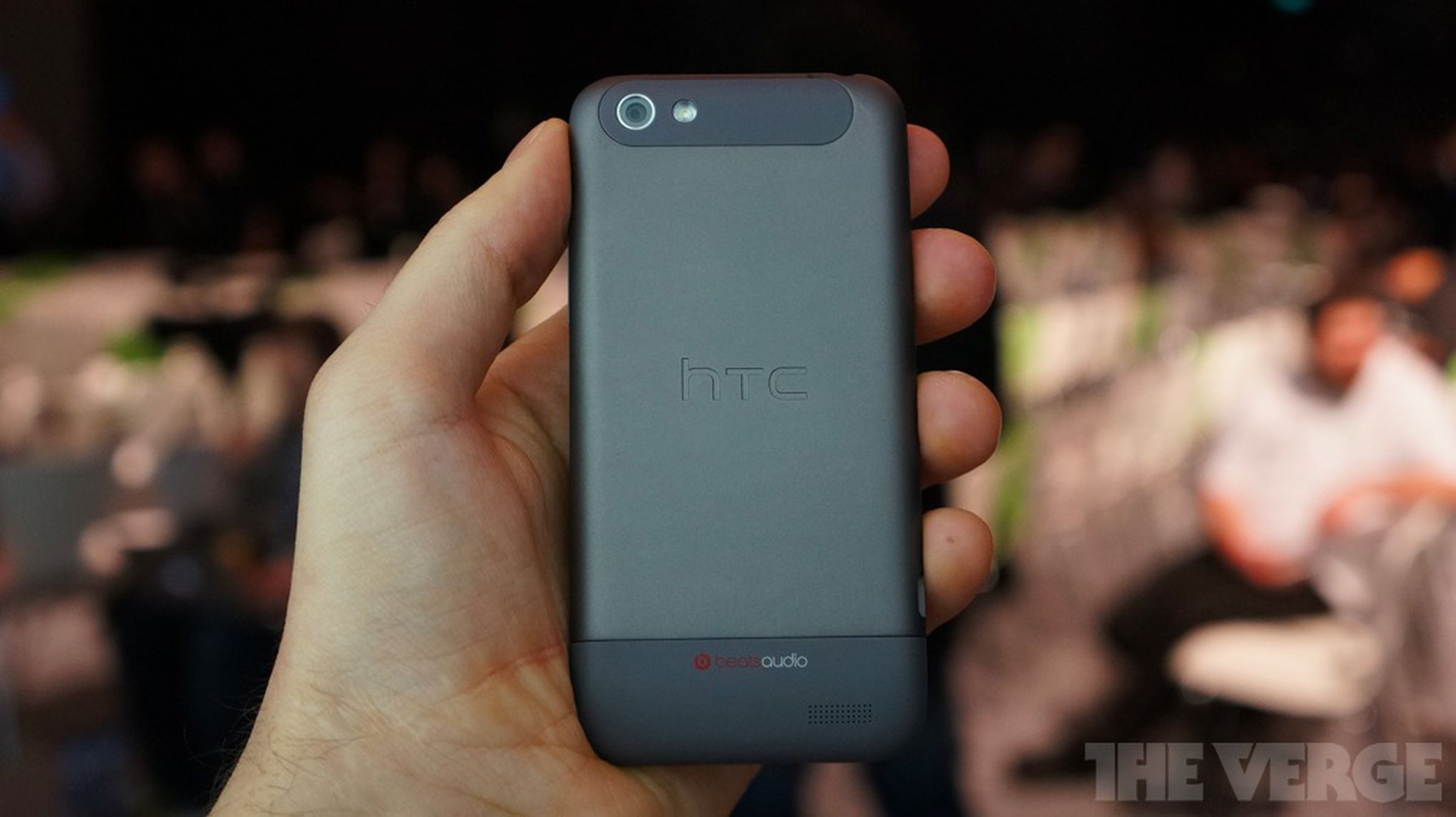 HTC One V hands-on photos