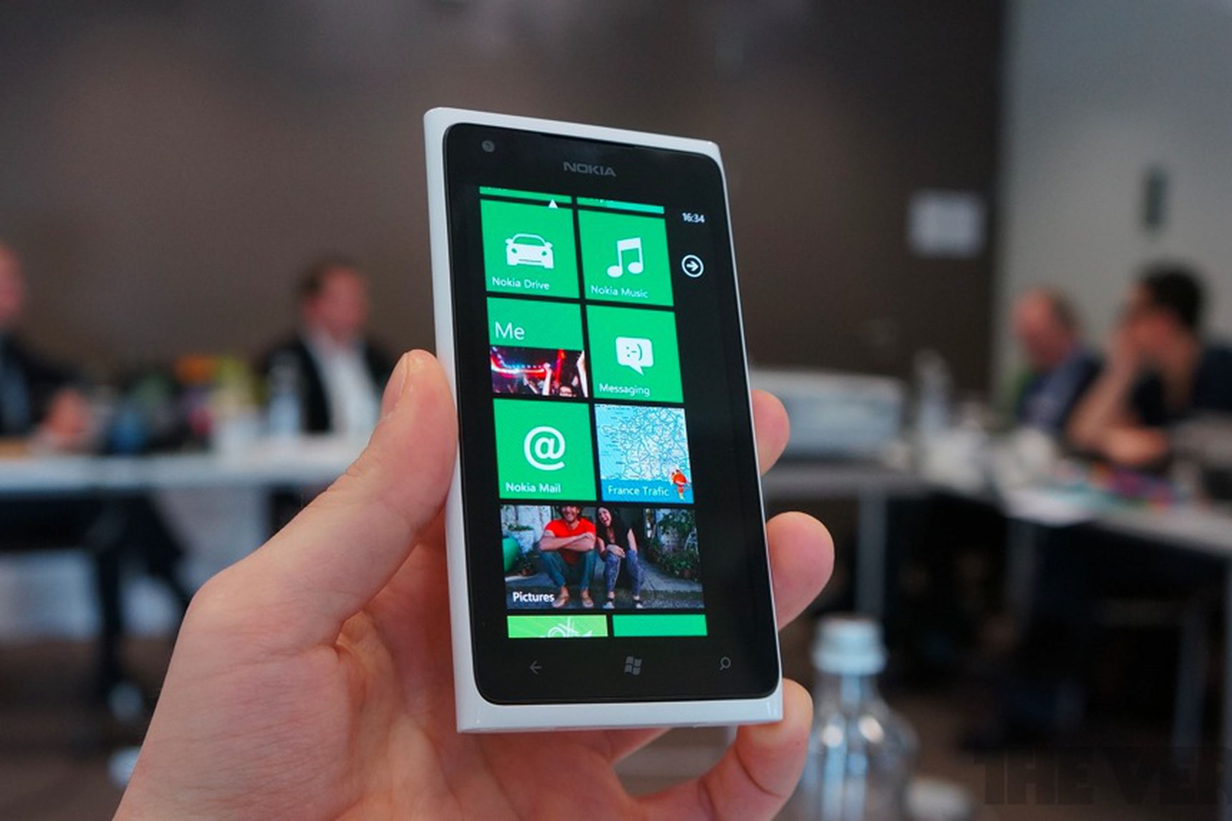 Gallery Photo: Nokia Lumia 900 in white, hands-on photos