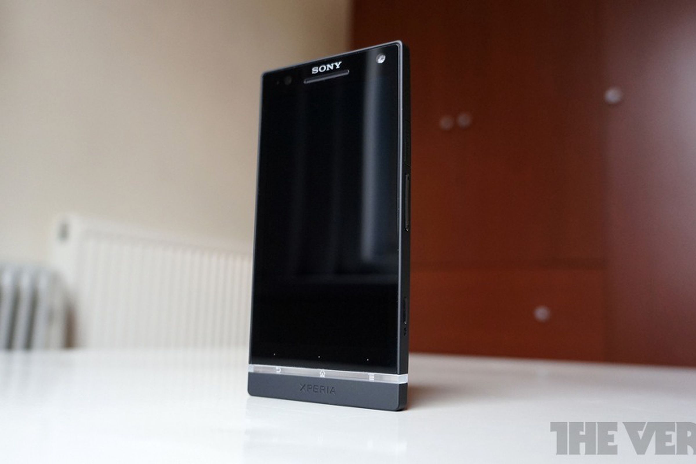 Gallery Photo: Sony Xperia S unboxing and hands-on