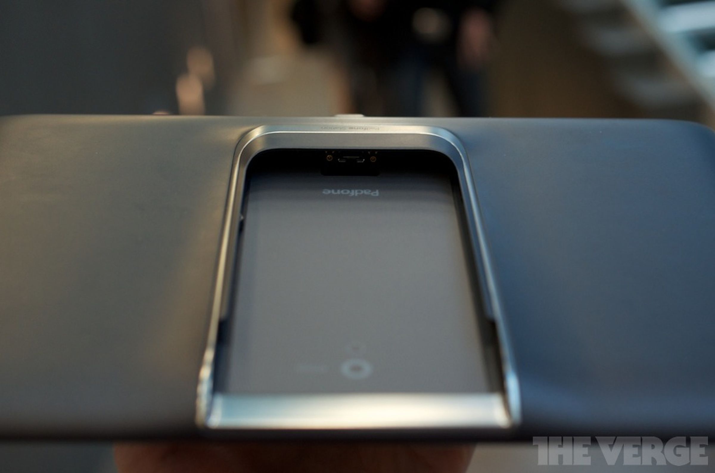 Asus PadFone 2 hands-on photos