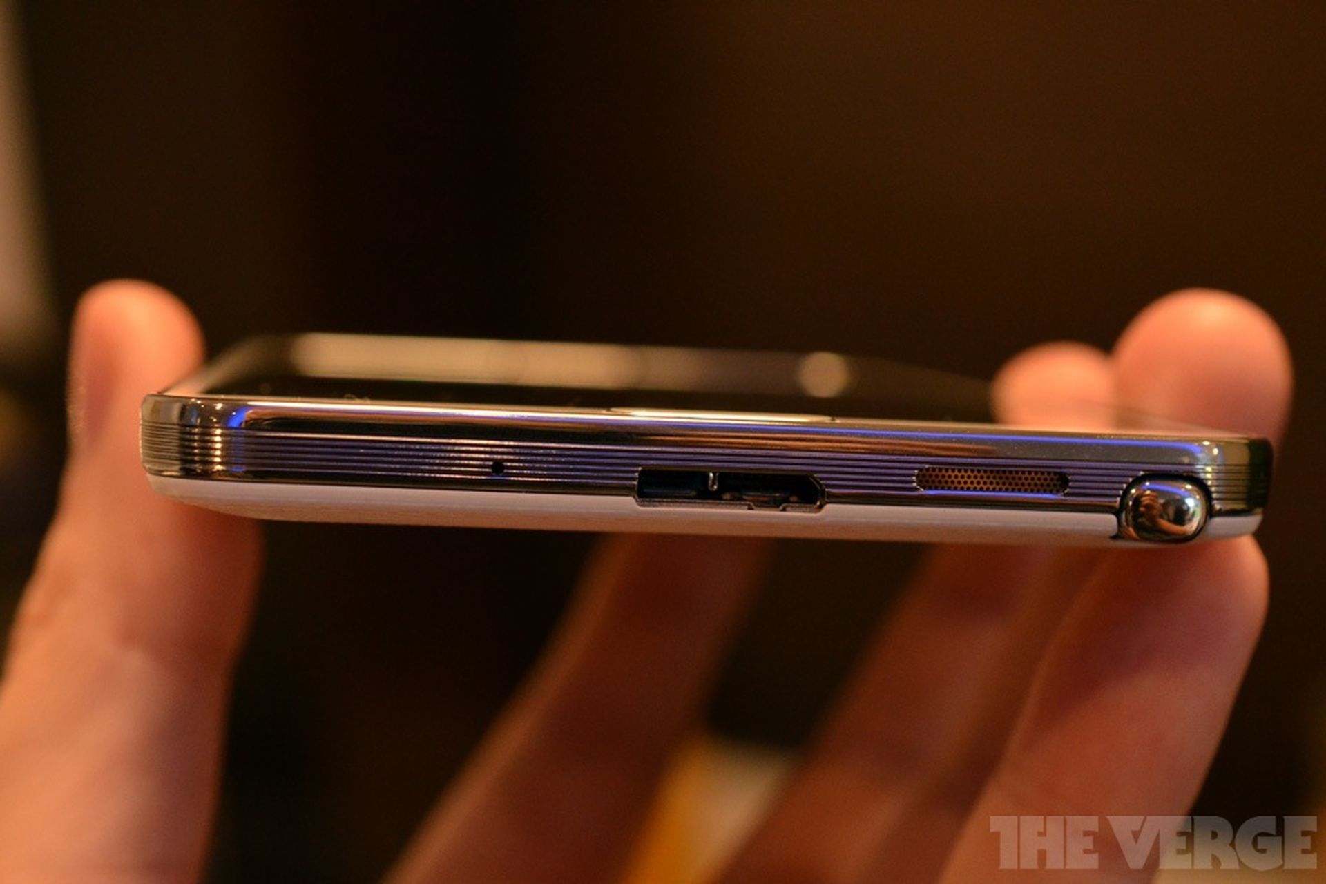 Galaxy Note 3 first phone to feature ugly new Micro USB 3 port - The Verge