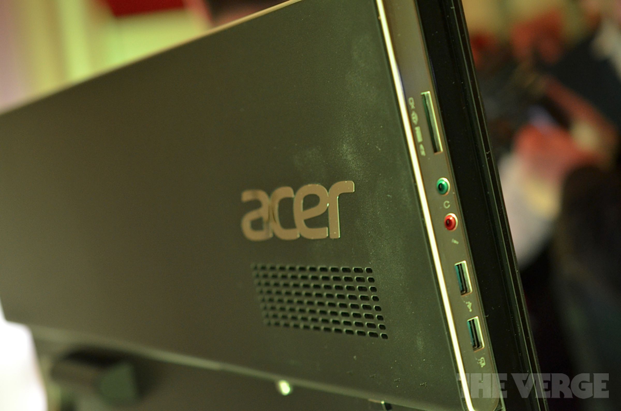 Acer Aspire Z7871 AIO hands-on pictures