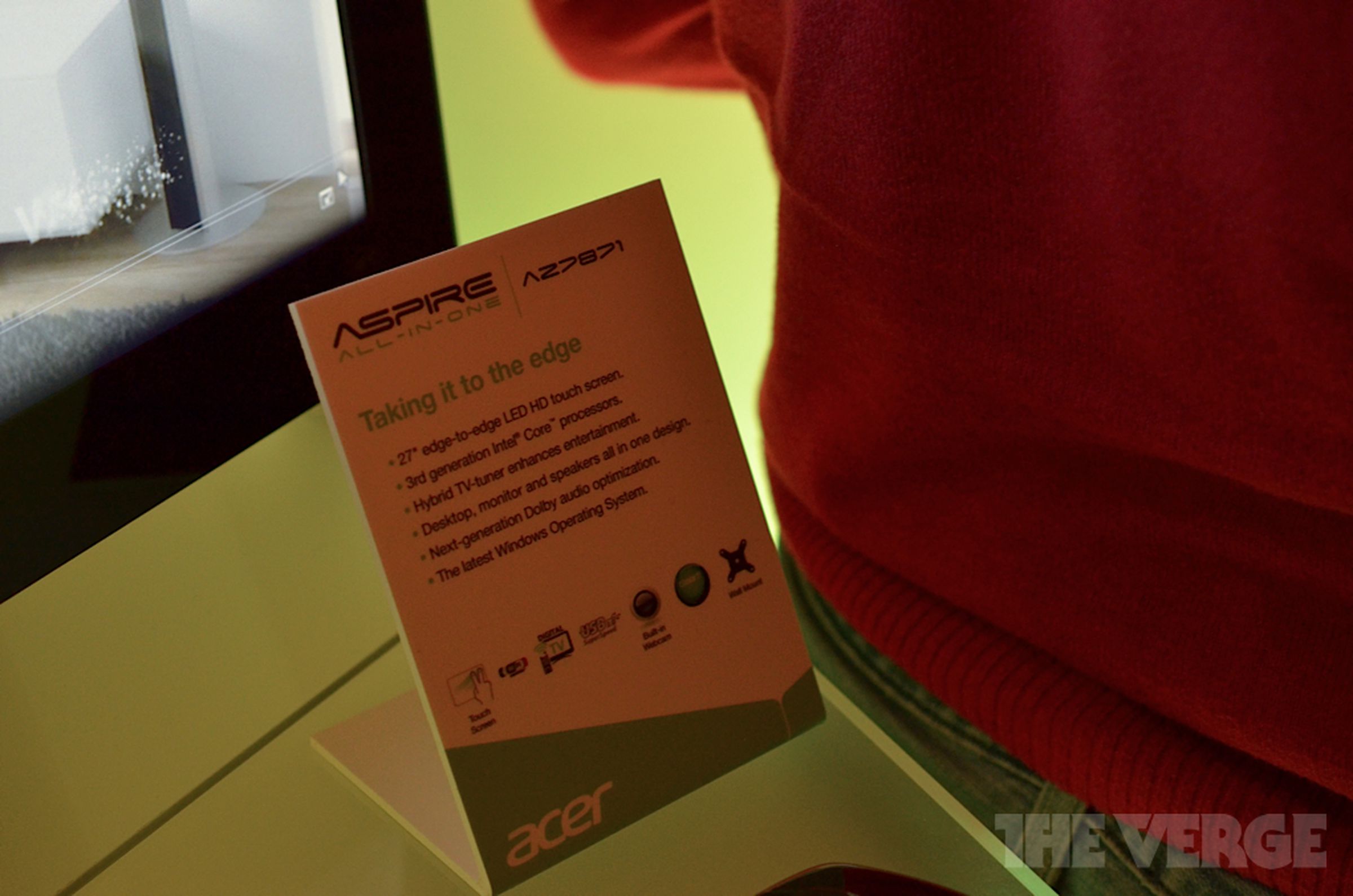Acer Aspire Z7871 AIO hands-on pictures