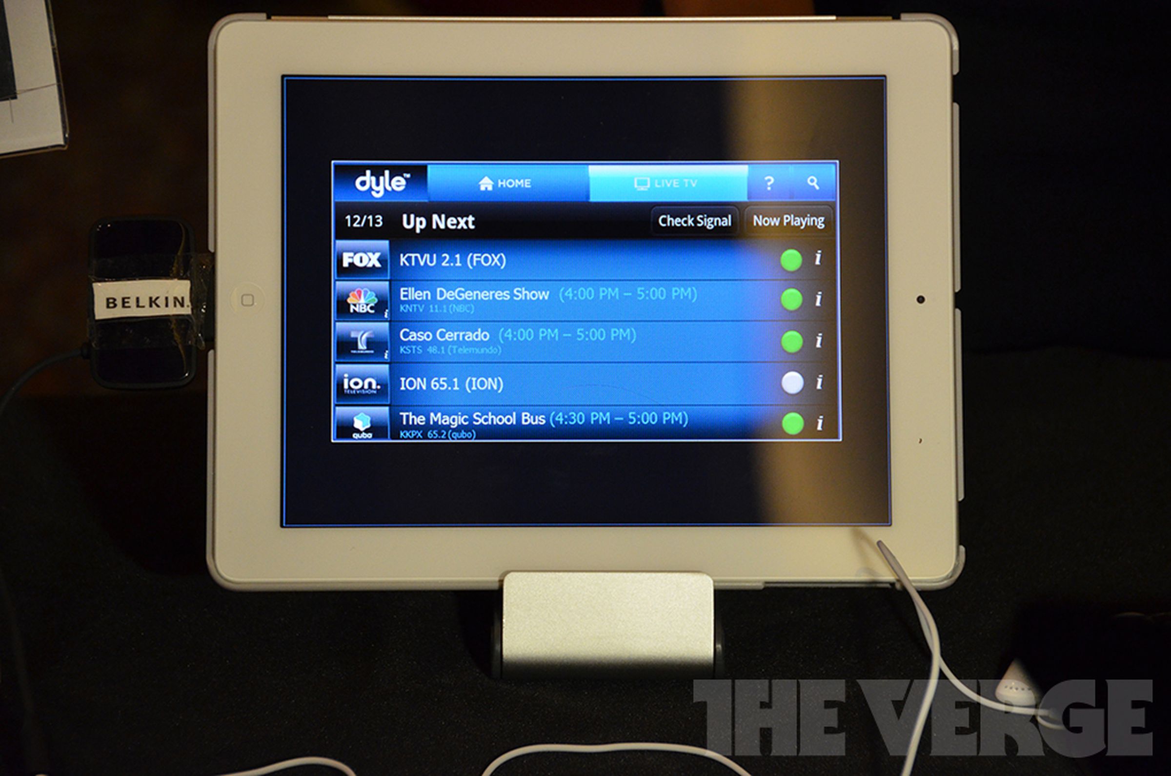 Belkin prototype iOS dongle for Dyle Mobile TV hands-on photos