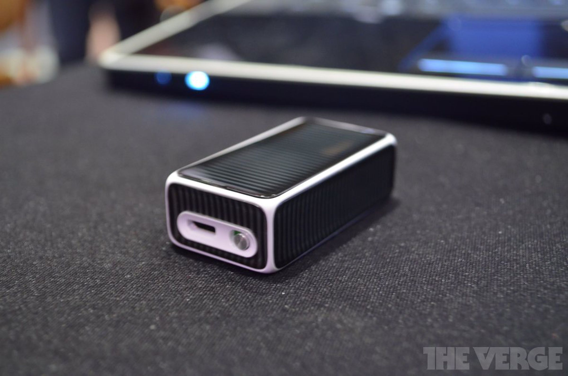 Logitech Cube hands-on pictures