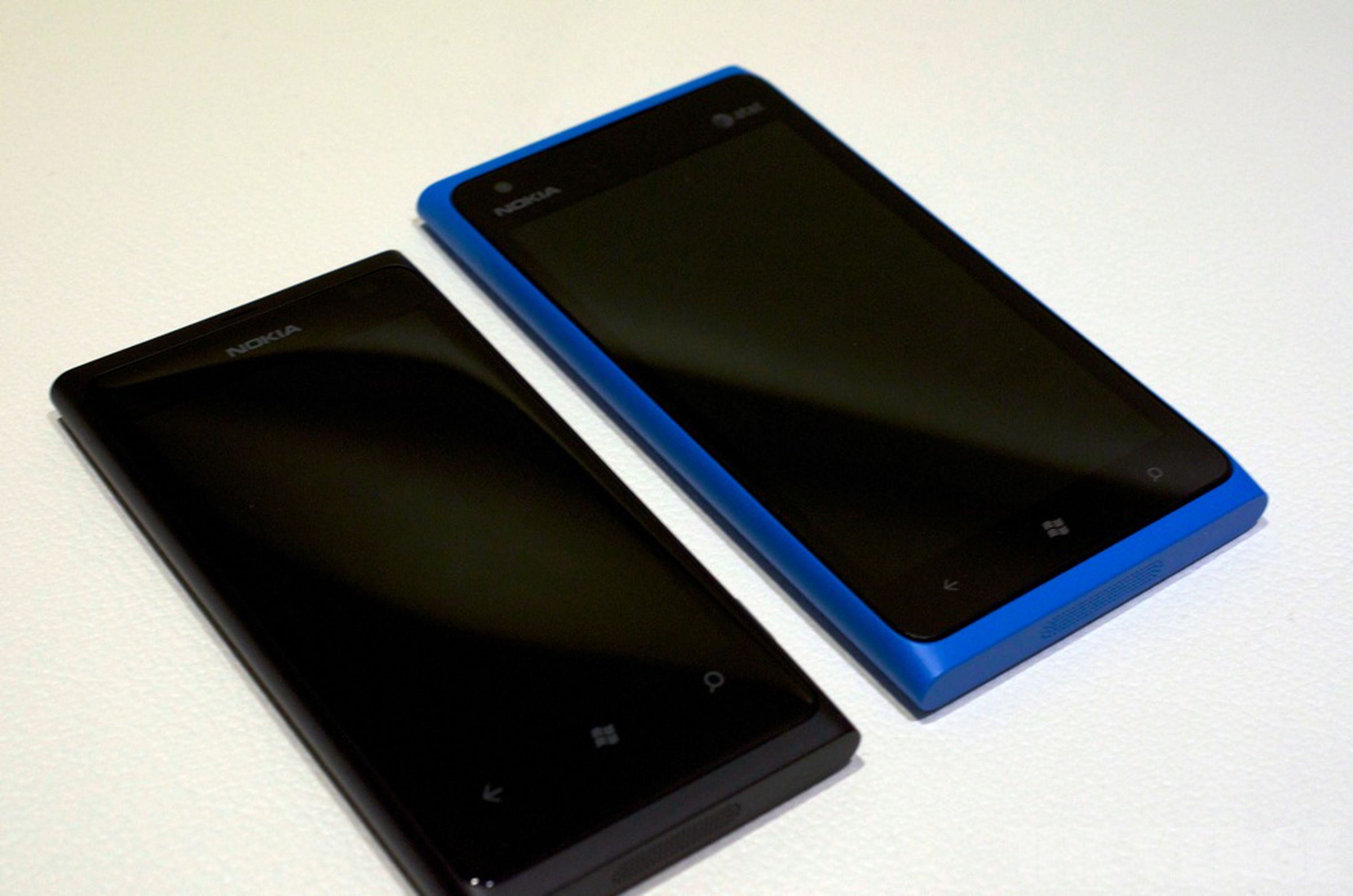 Nokia Lumia 900 preview gallery