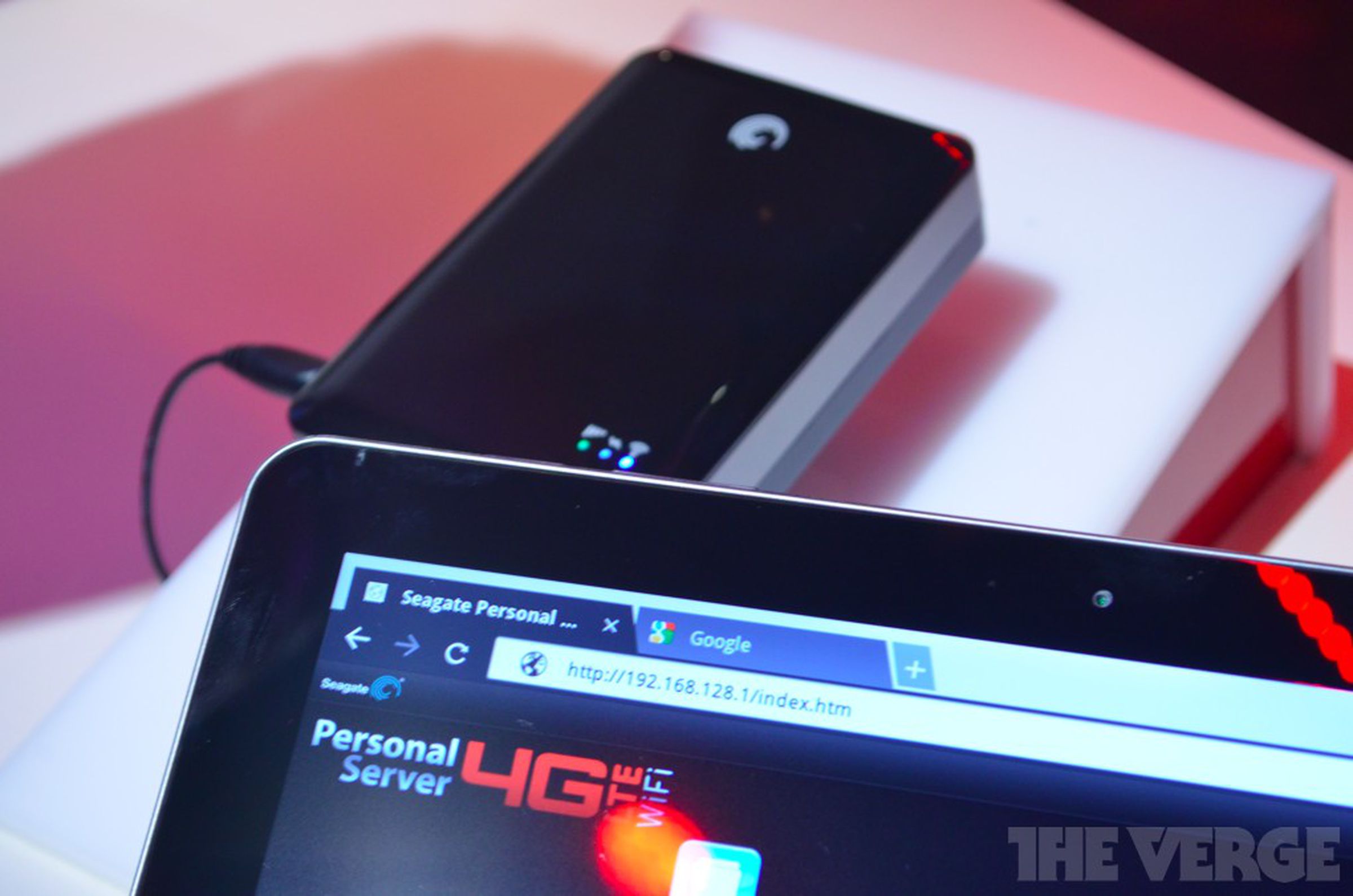 Seagate Satellite 4G LTE-enabled hard drive hands-on pictures