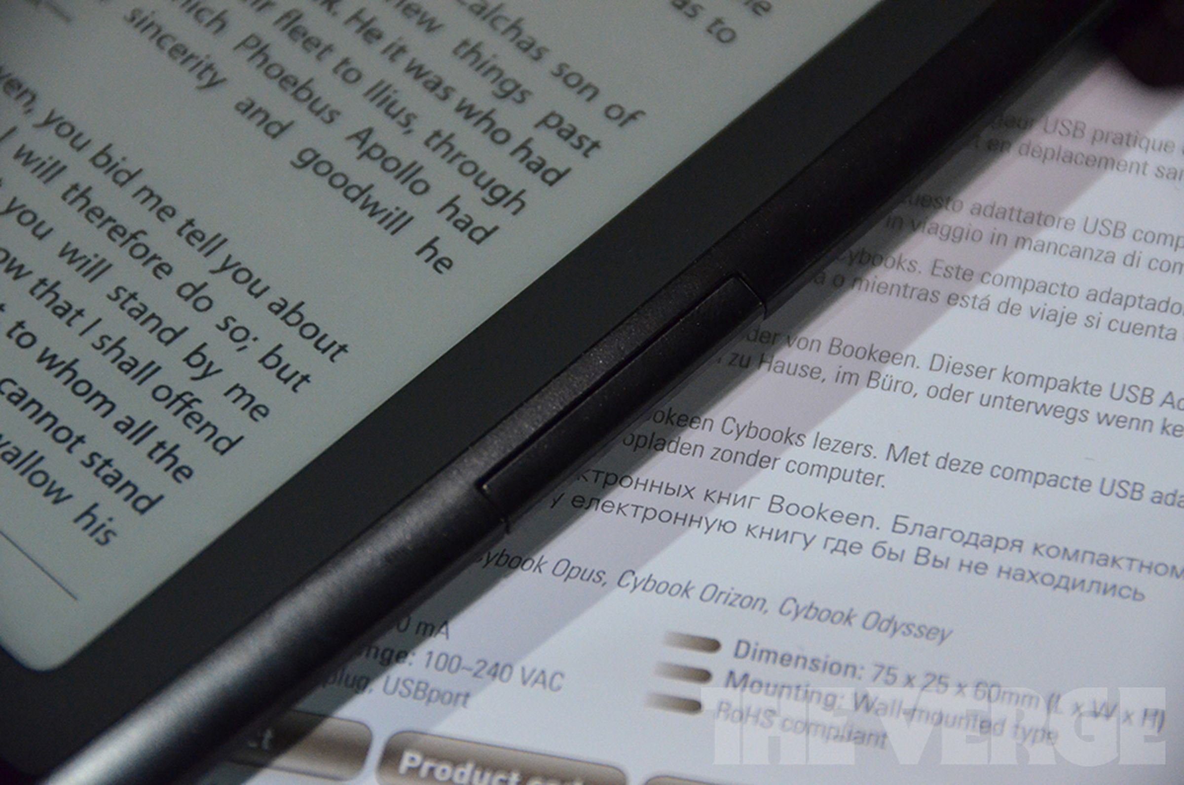 Bookeen Cybook Odyssey e-reader hands-on photos
