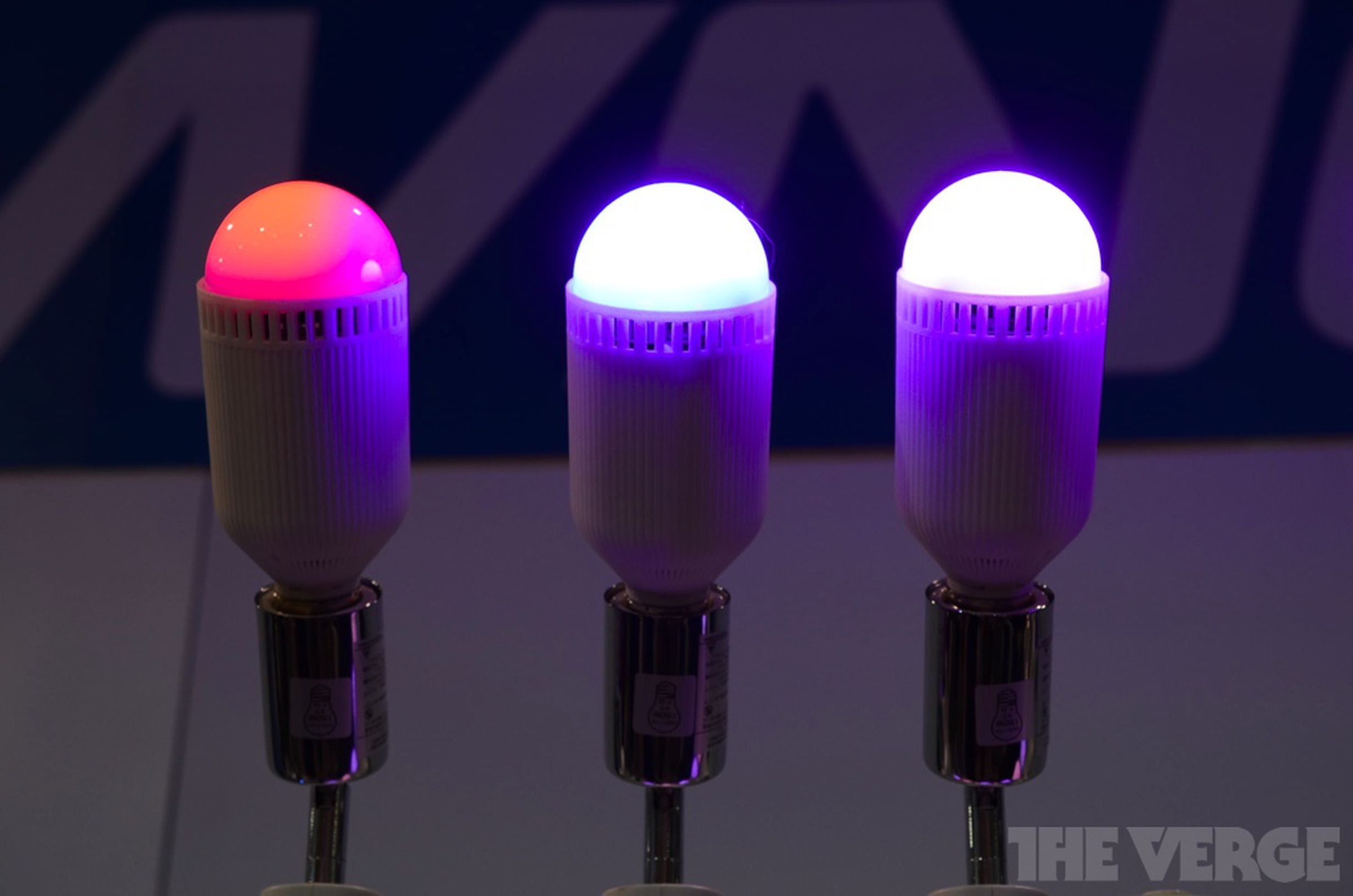 Fujikom Z-Wave wireless LED lightbulb gallery