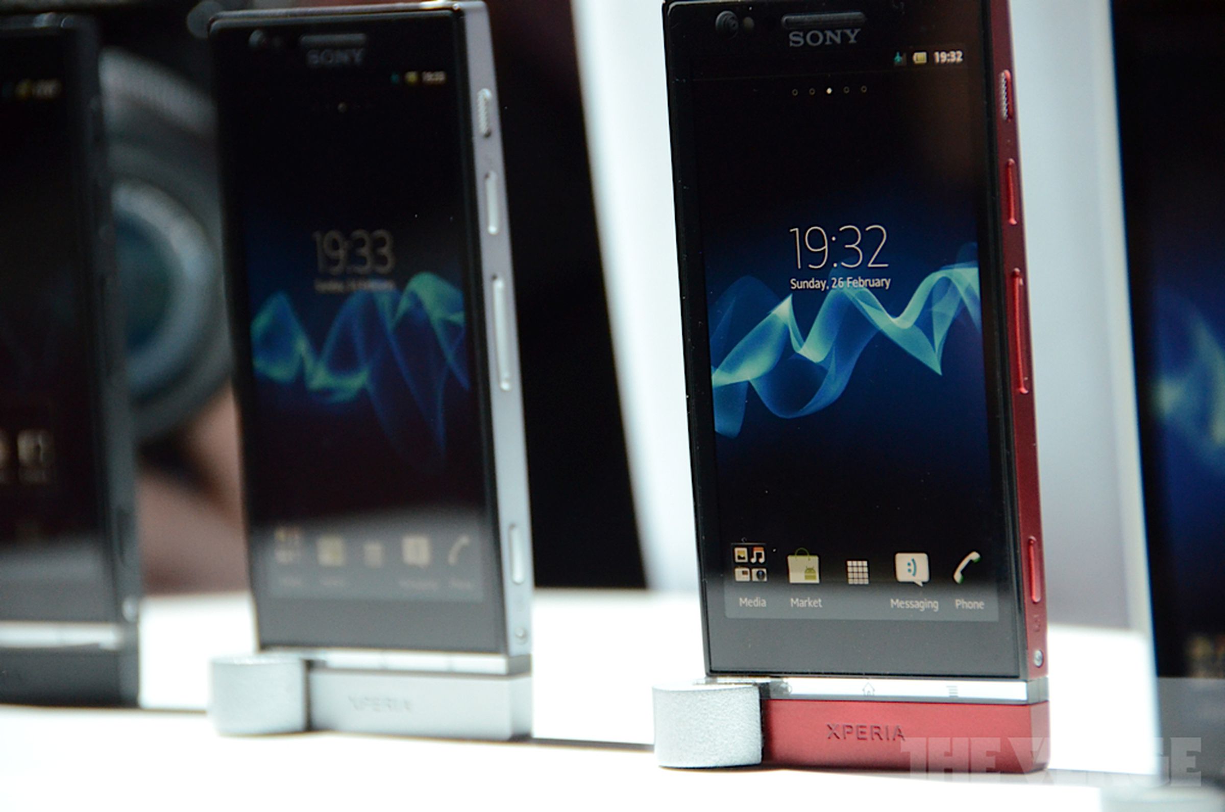 Sony Xperia U hands-on pictures