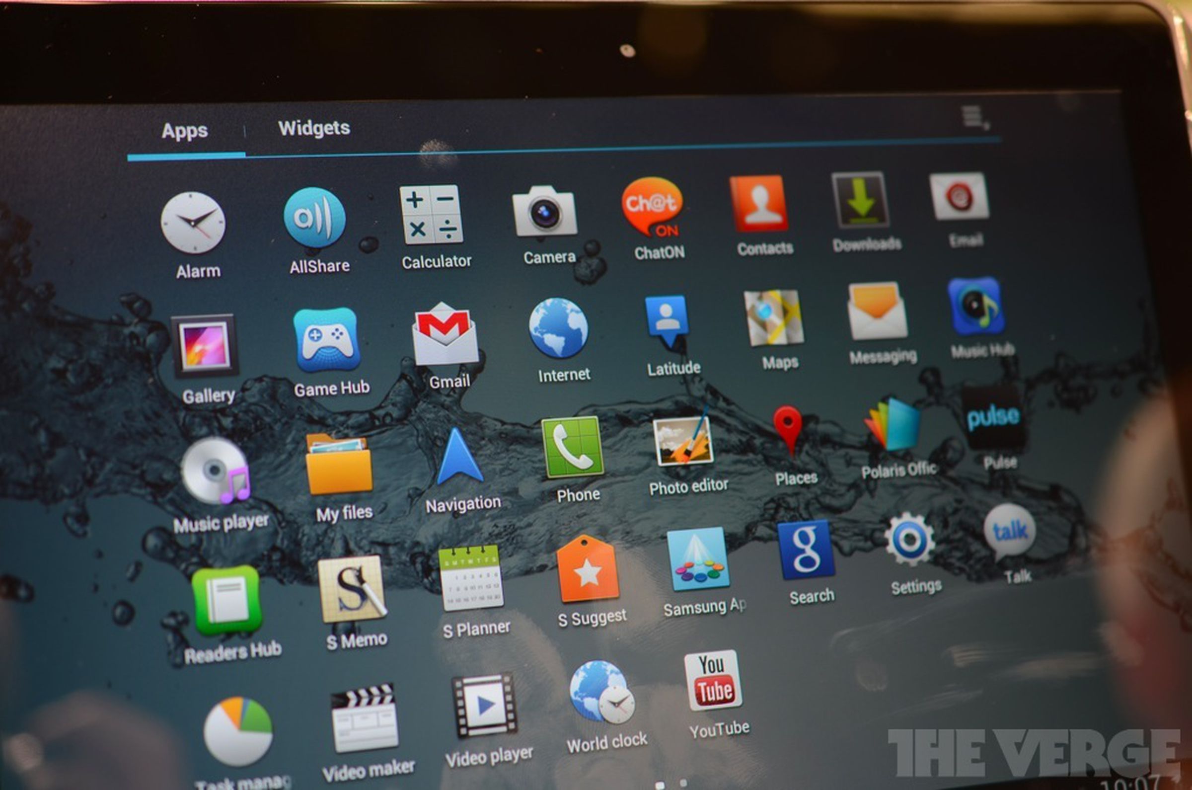Samsung Galaxy Tab 7.0 and 10.1 hands-on pictures