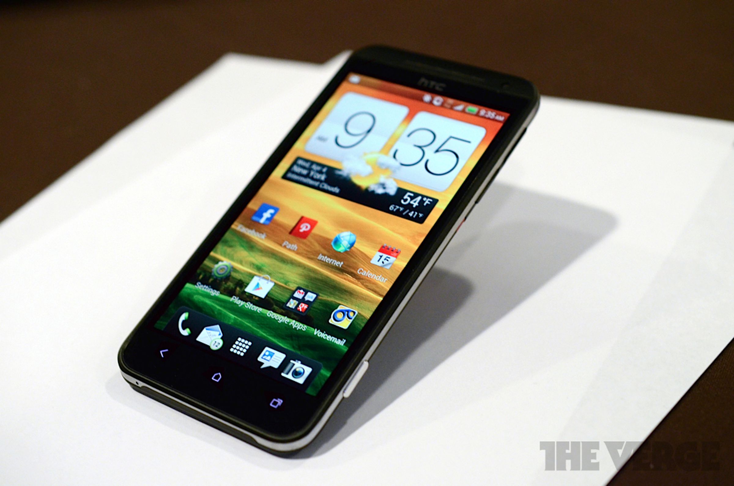 HTC Evo 4G LTE hands-on pictures