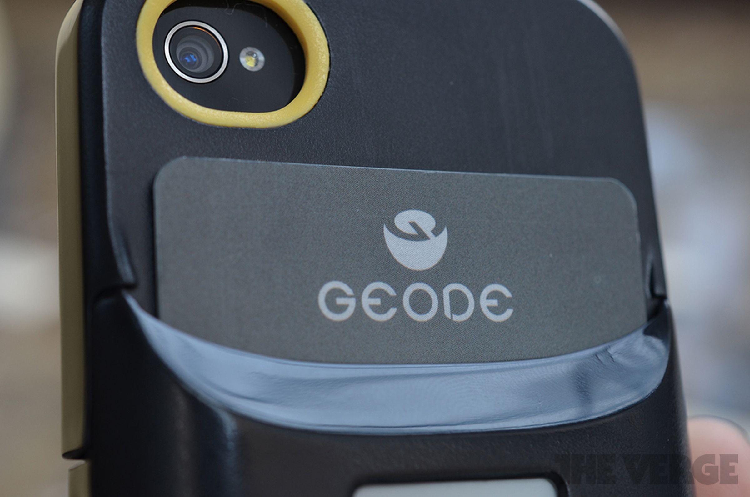 iCache Geode digital wallet hands-on pictures