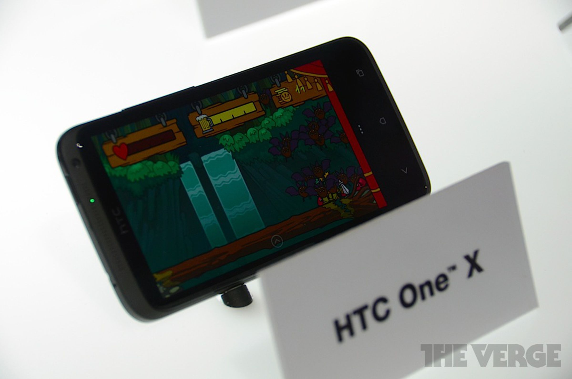 HTC One series with PlayStation Mobile