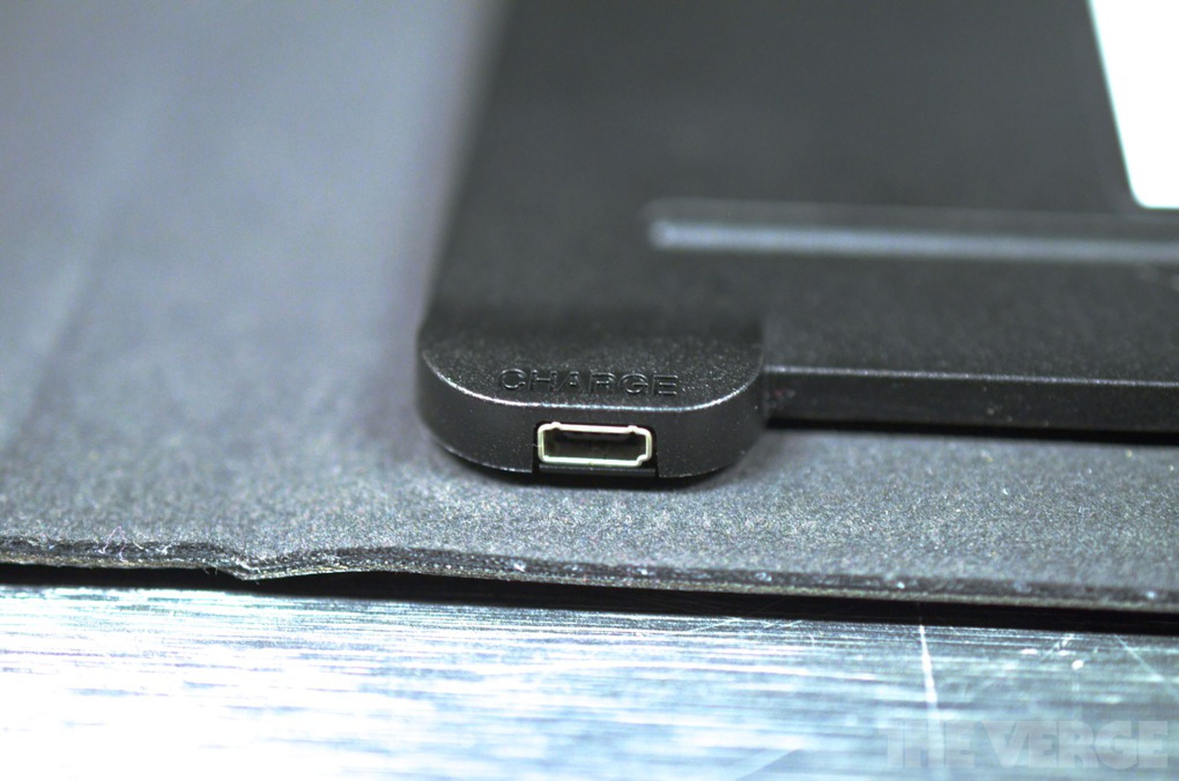 Sony Tablet S keyboard case hands-on