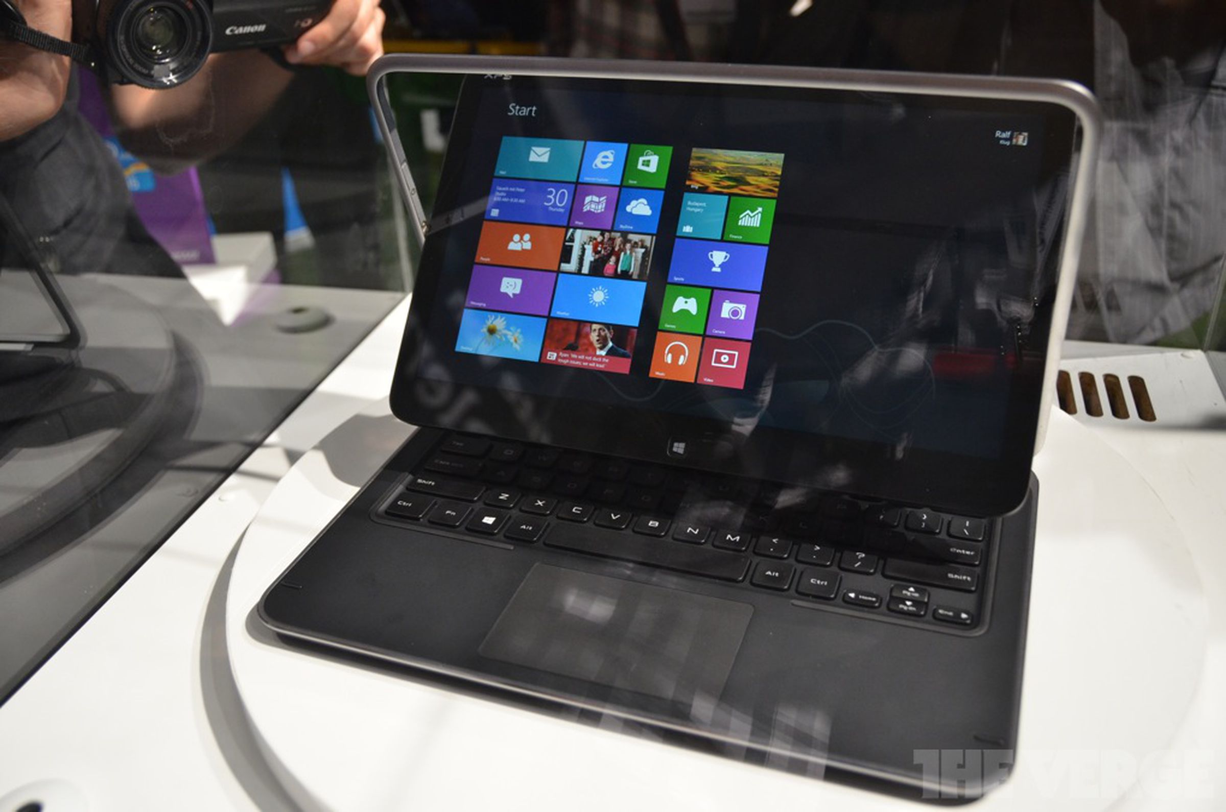 Dell XPS Duo 12 hands-on photos