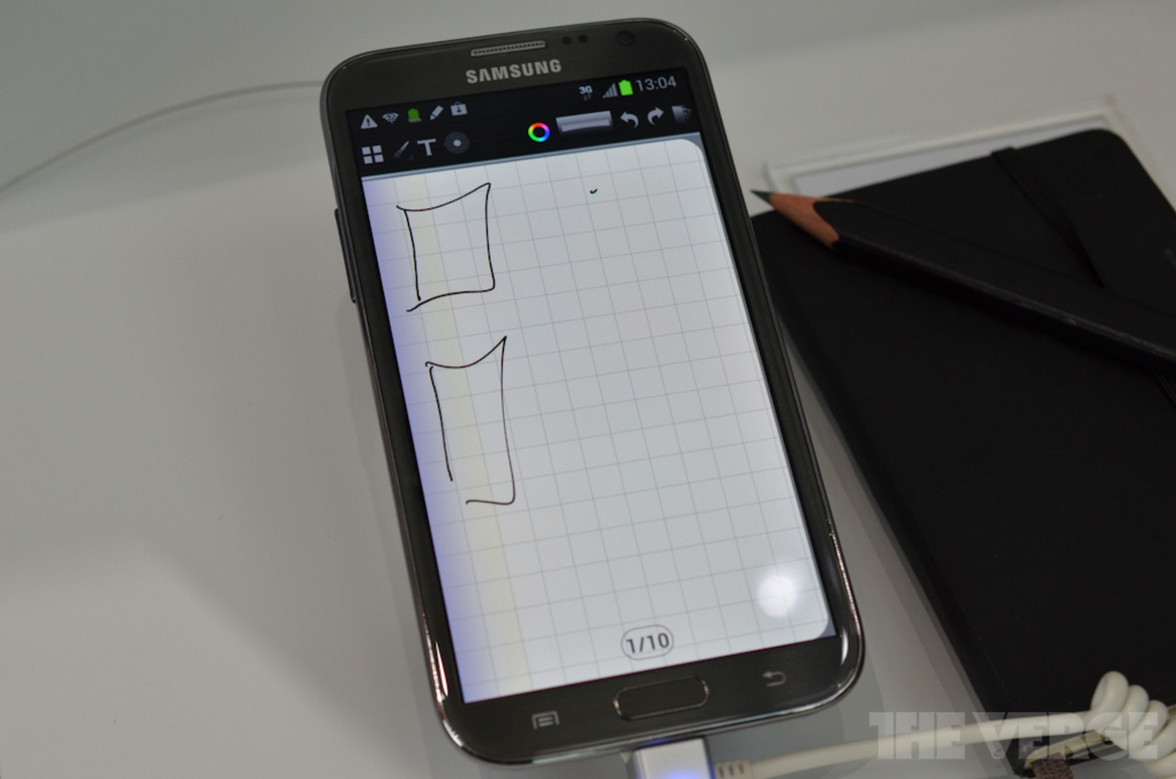 Moleskine app for Android hands-on pictures