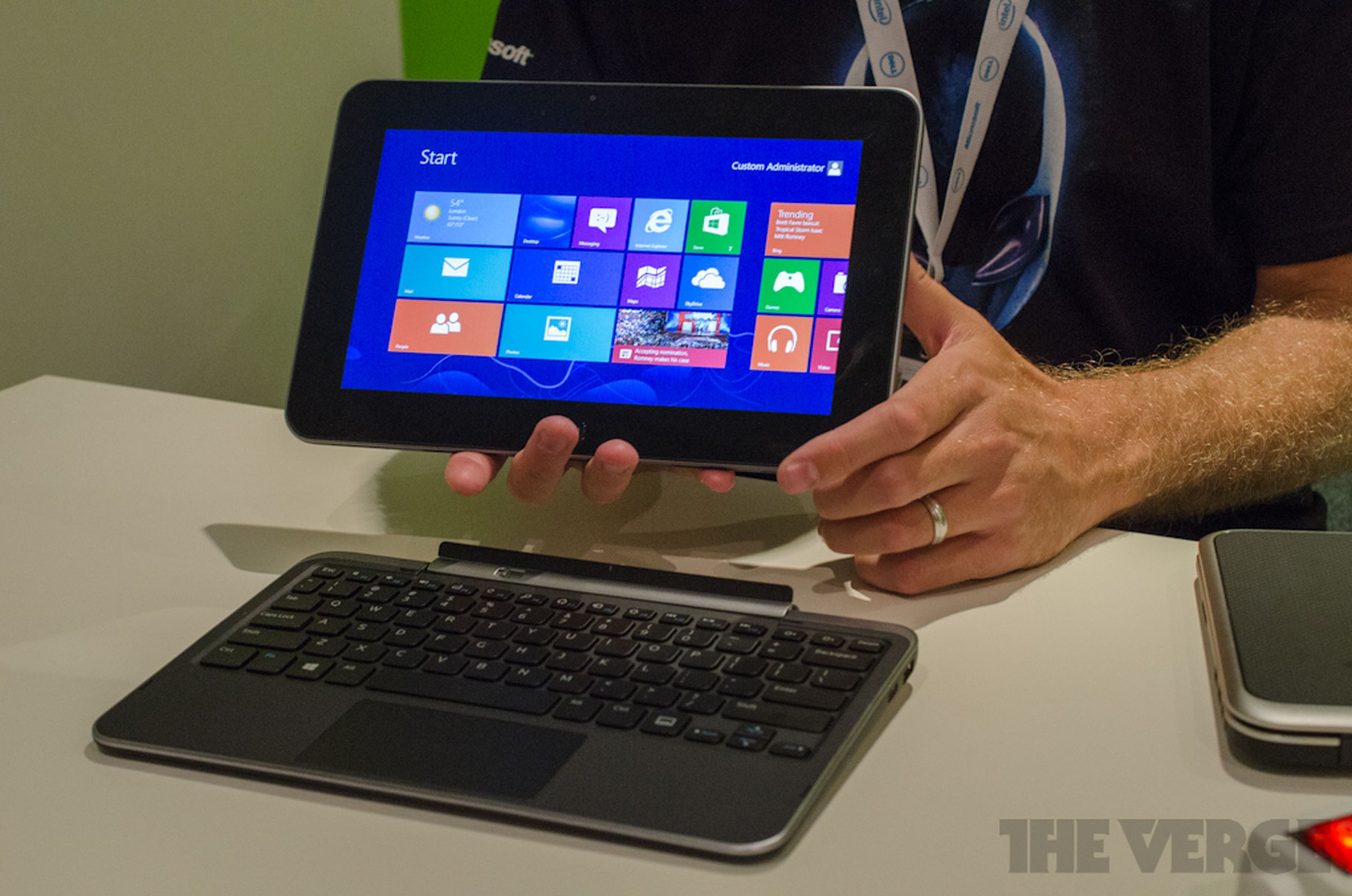 Dell XPS 10 tablet and keyboard dock hands-on pictures