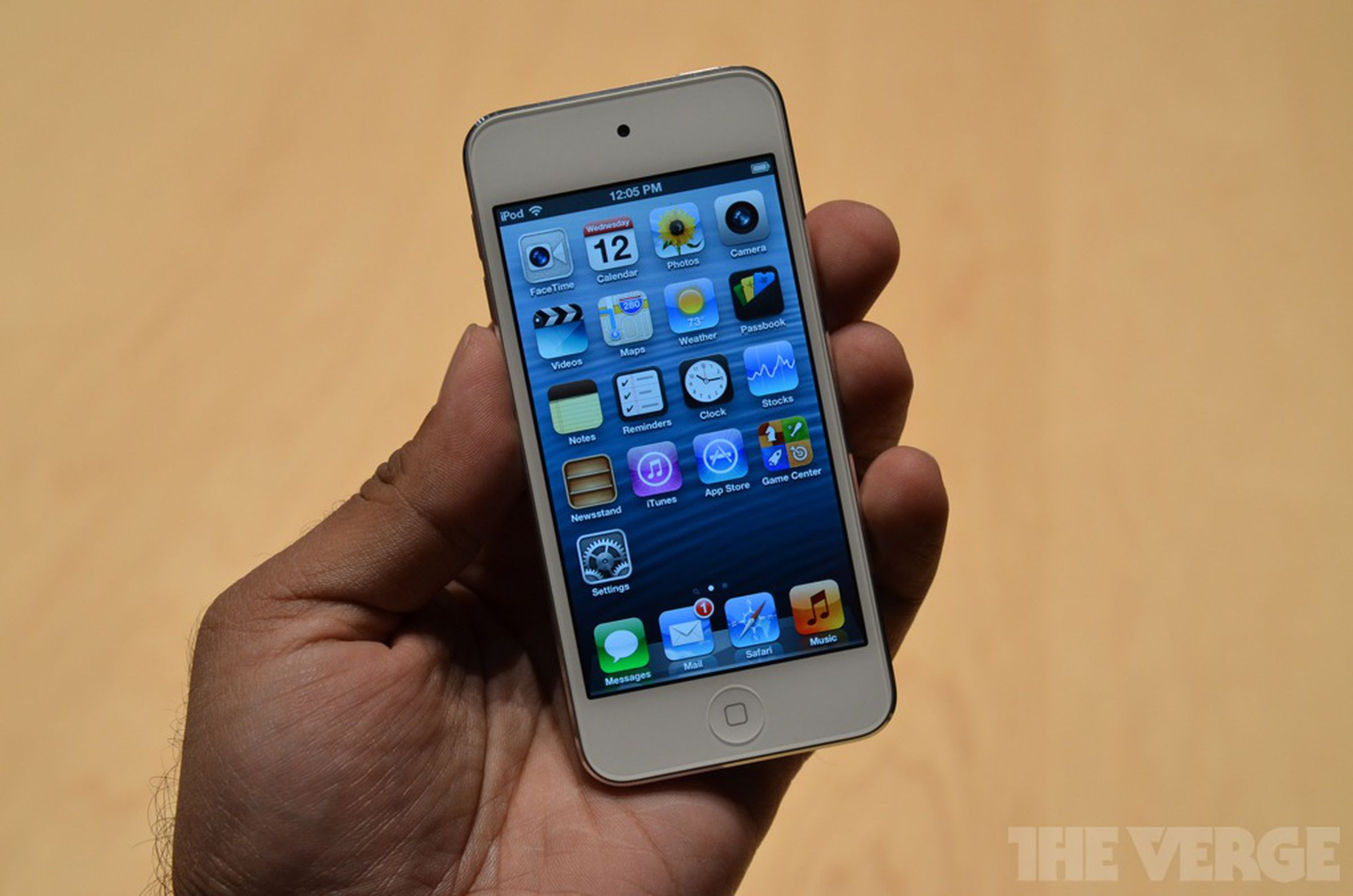 Apple's new iPod touch hands-on photo gallery