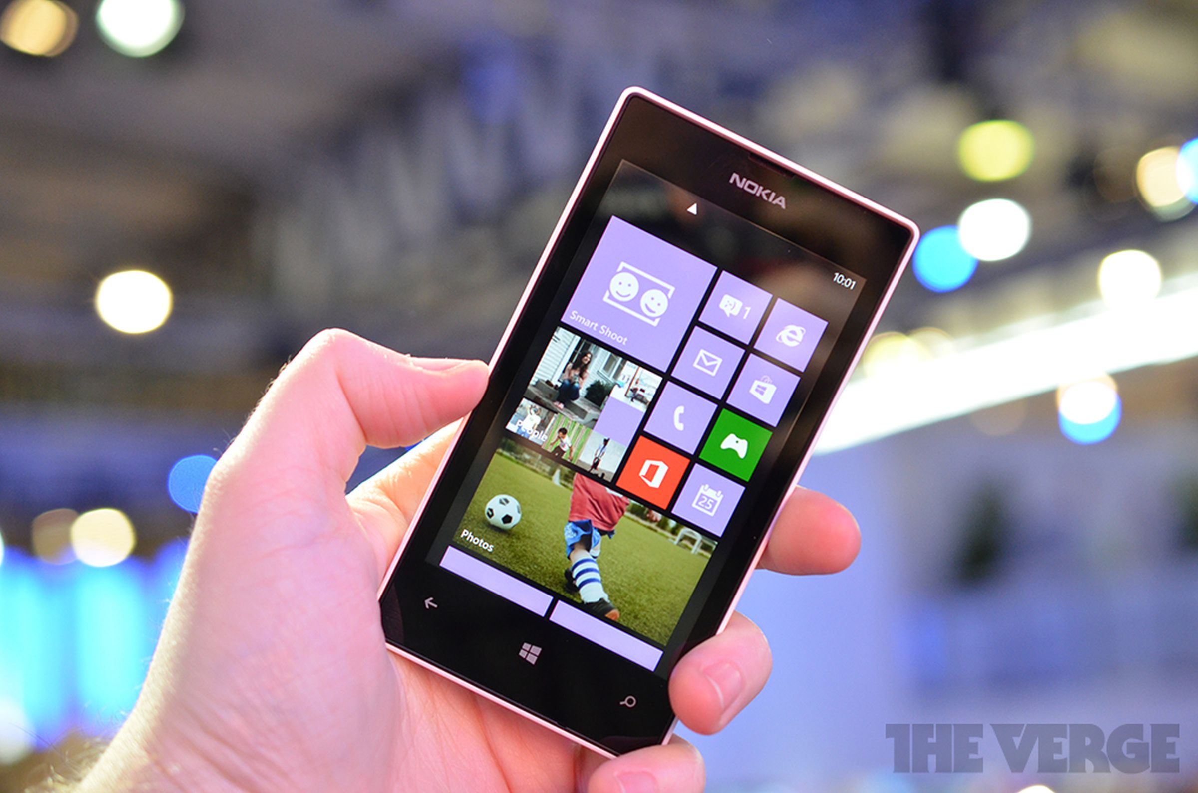 Nokia Lumia 520 hands-on photos