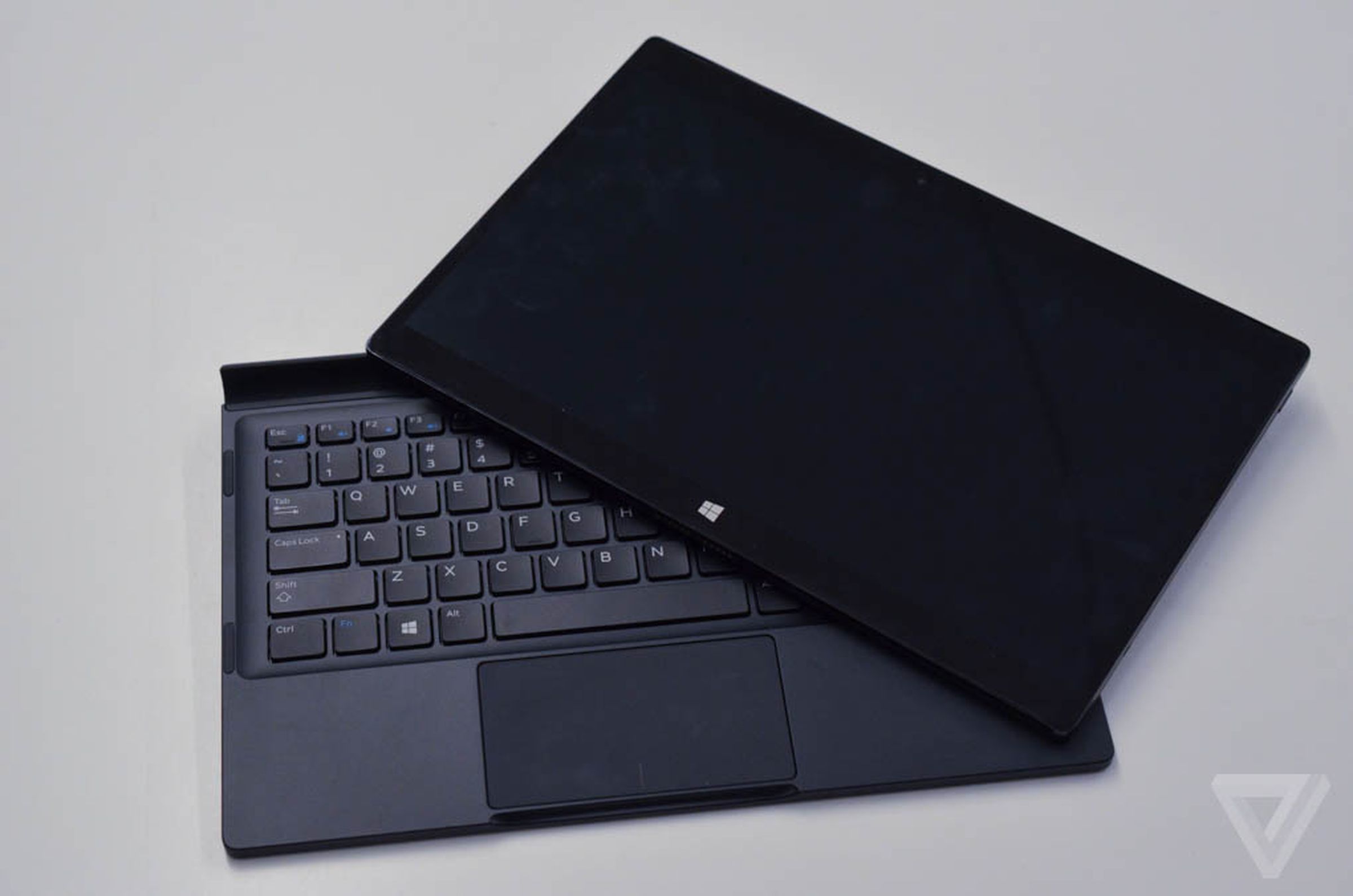 Dell XPS 12 (2015) hands-on photos