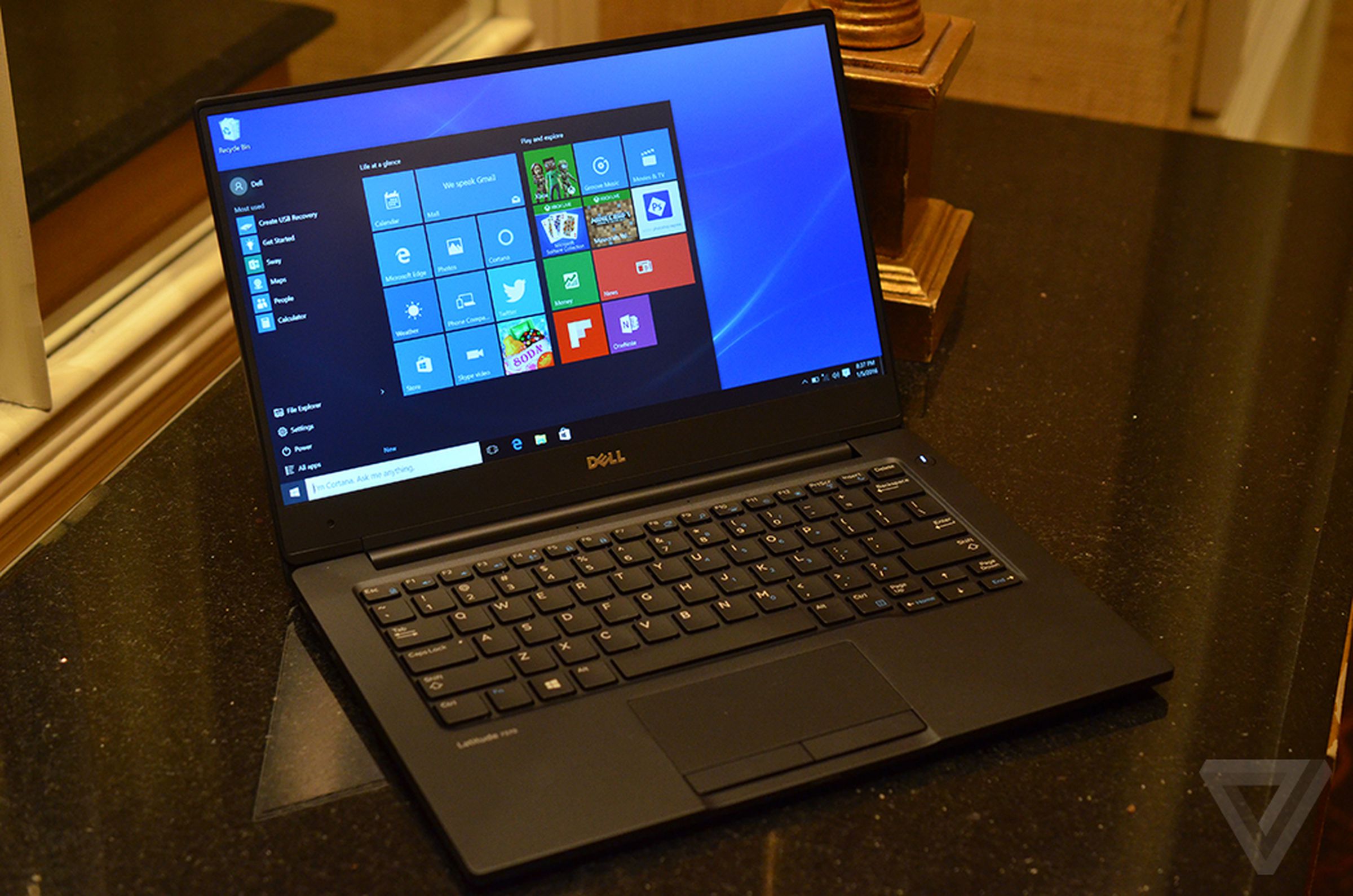Dell Latitude 13 (2016) hands-on photos