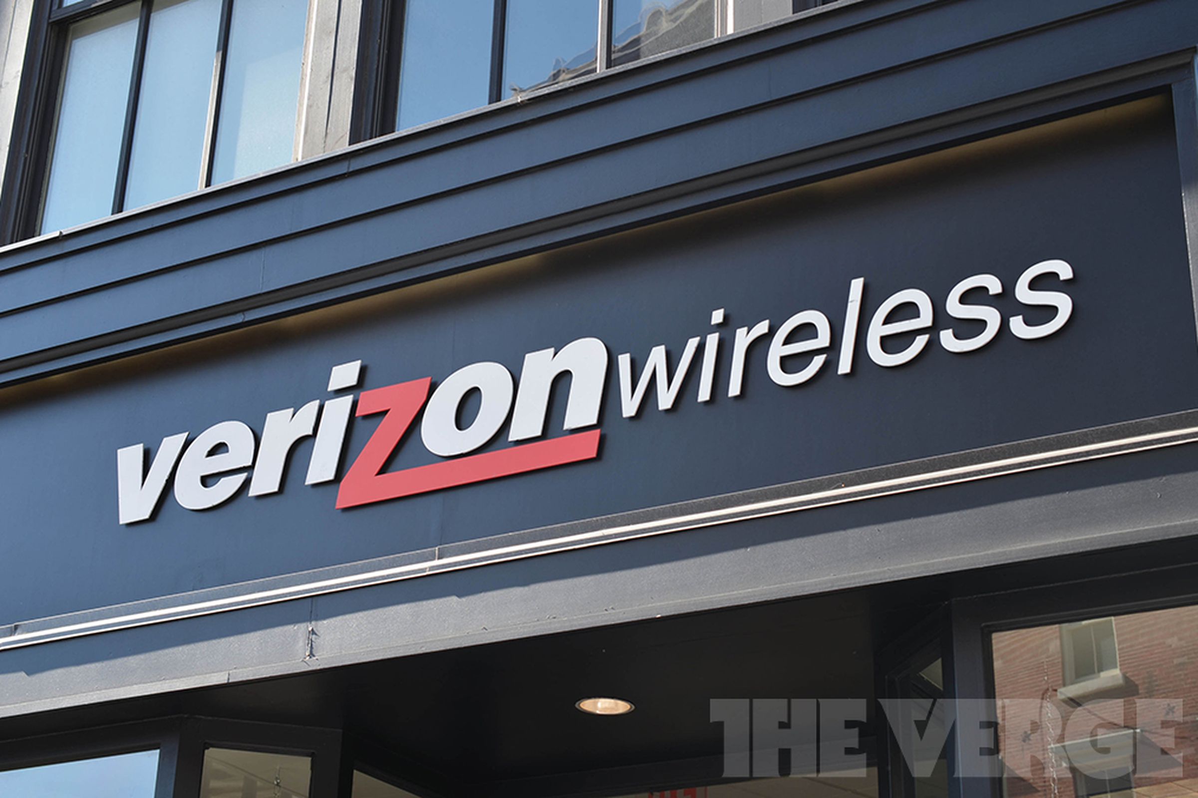 Verizon Wireless store (1020)