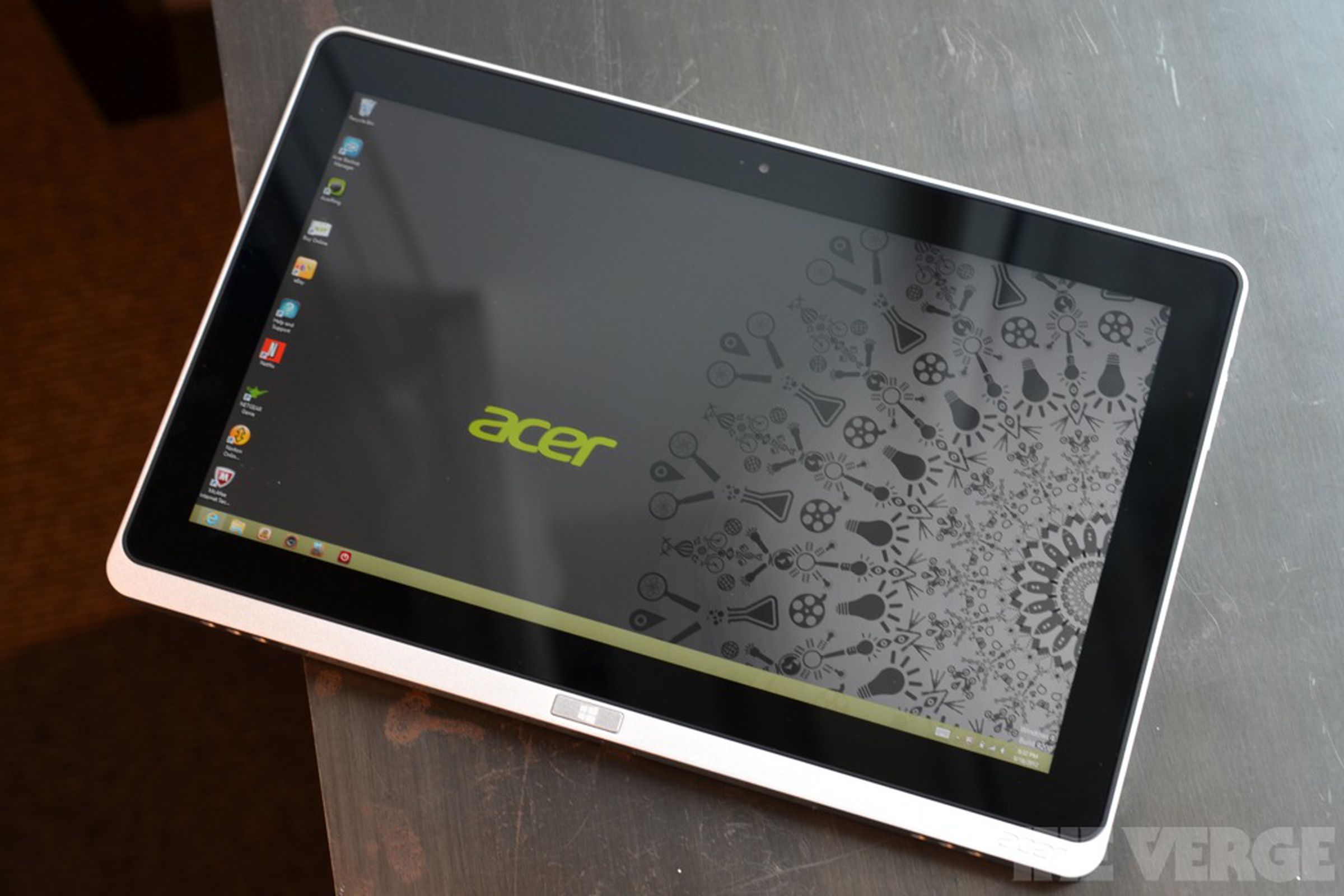 Gallery Photo: Acer Iconia W700 hands-on photos