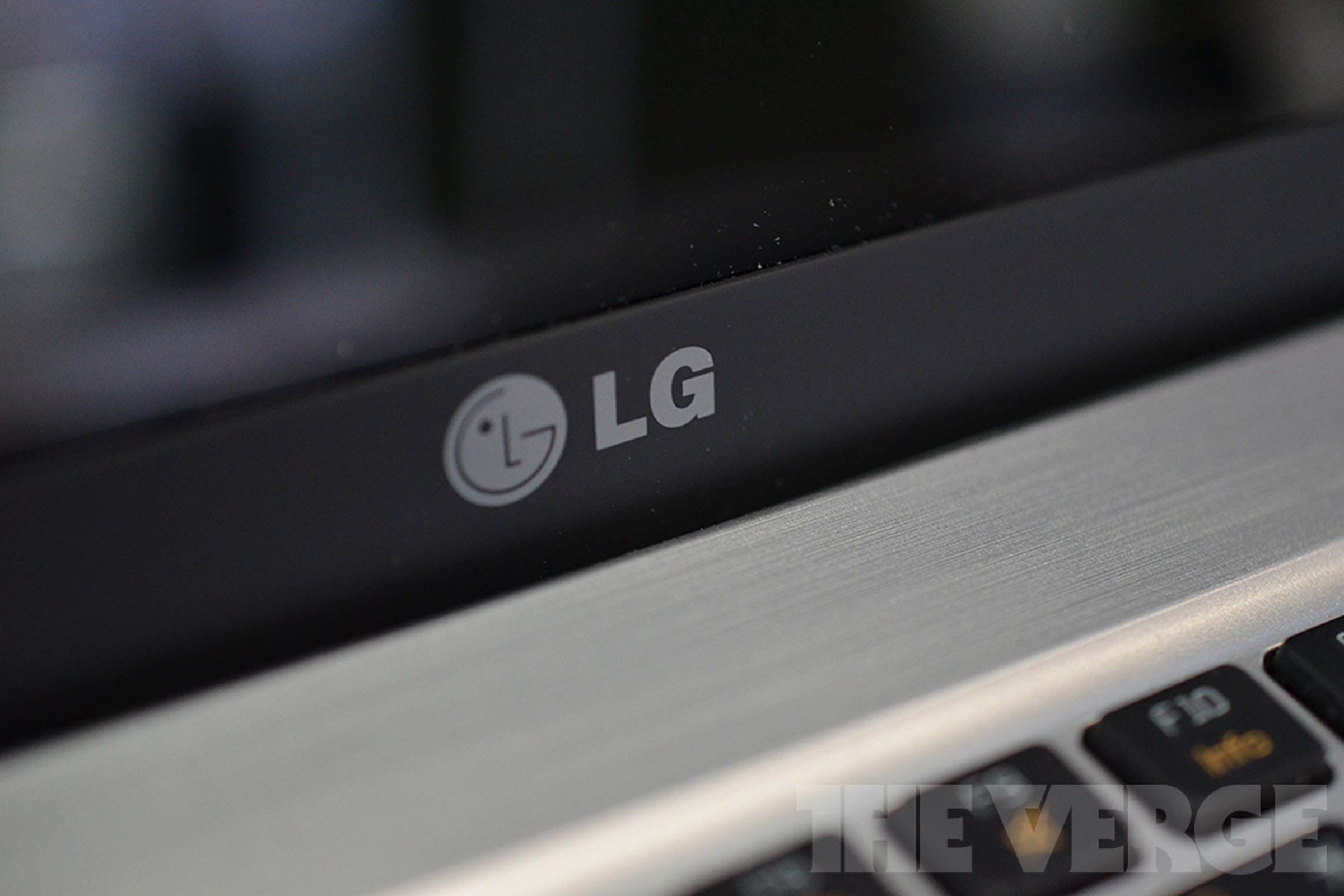 LG logo laptop (1020)