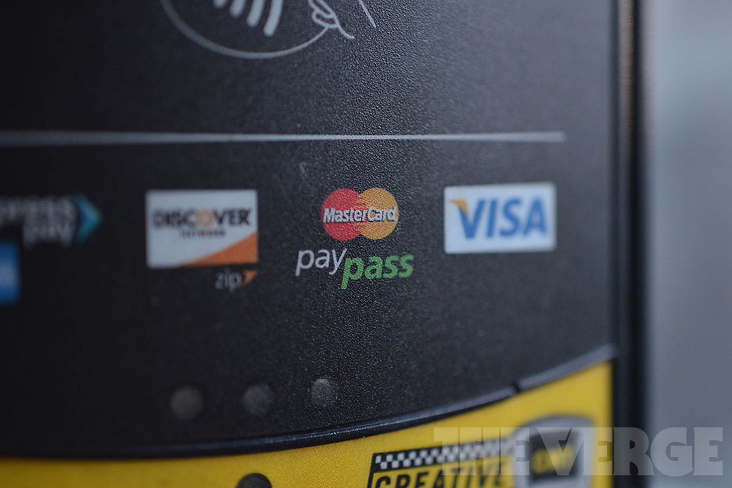 MasterCard PayPass NFC logo (1020)