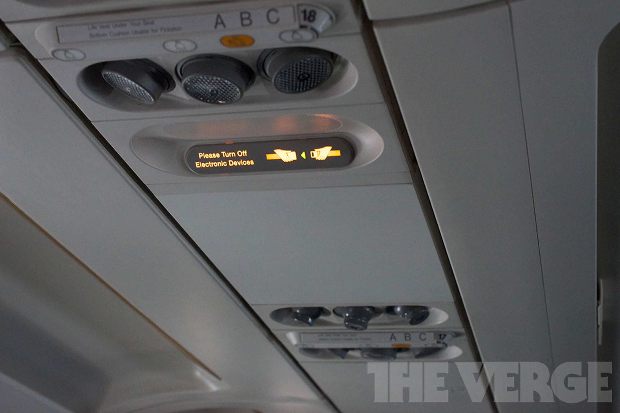 please turn off electronic devices in-flight (1020)