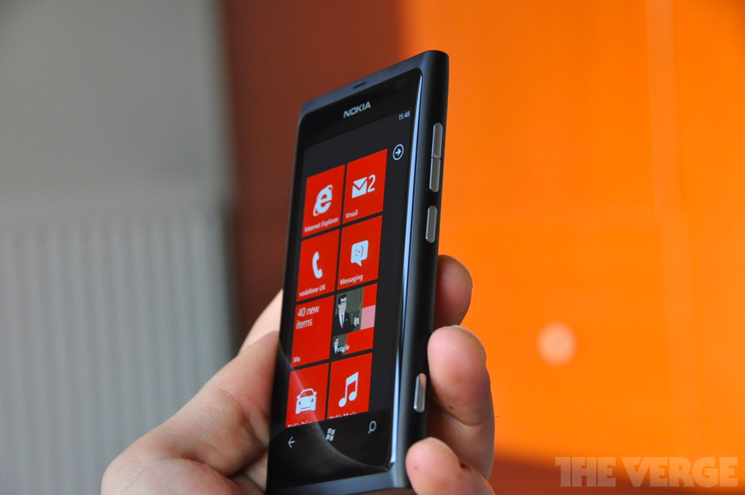 Lumia 800 display