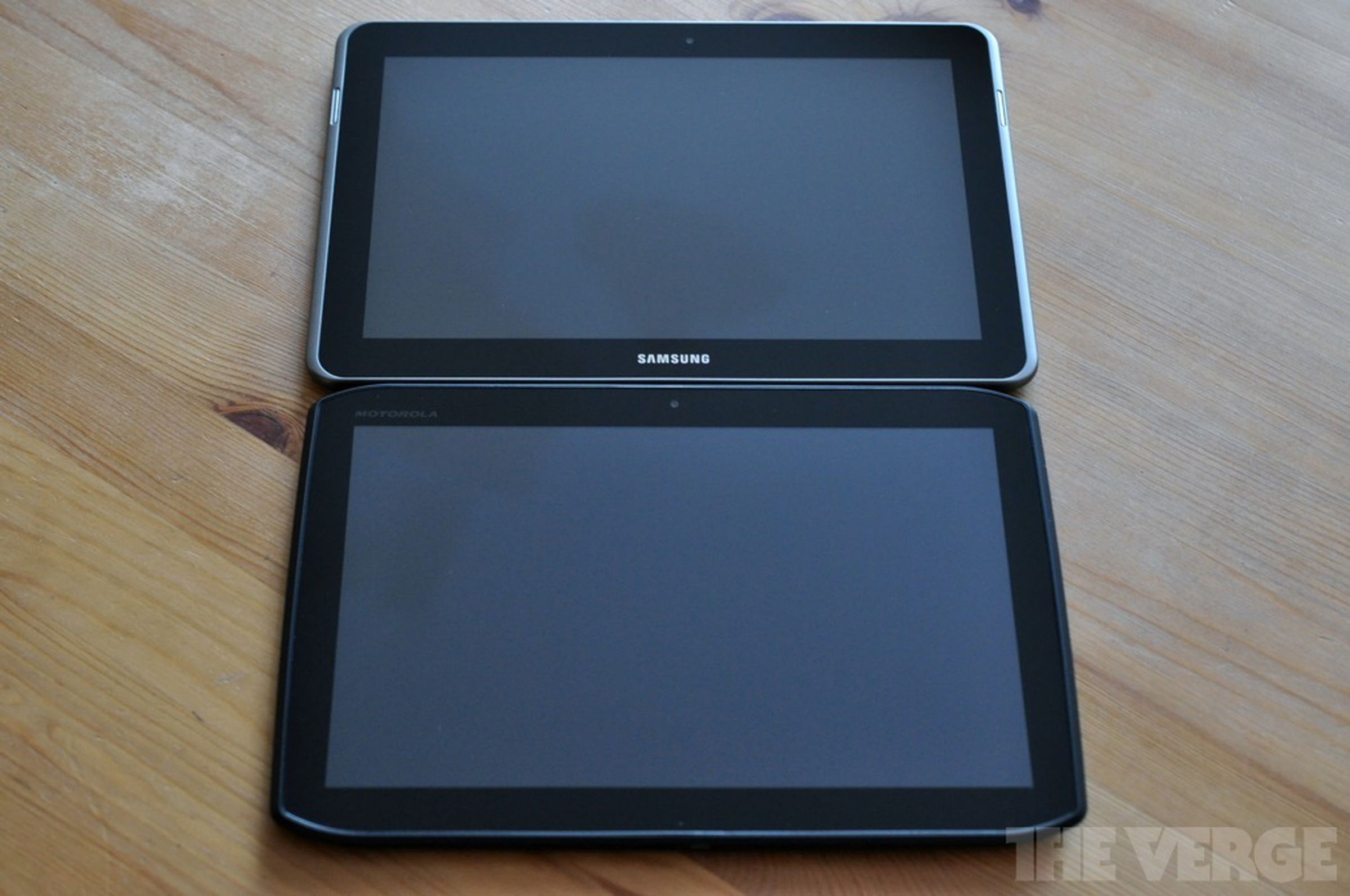 Galaxy Tab 10.1N vs. Xoom 2 / Droid Xyboard 10.1