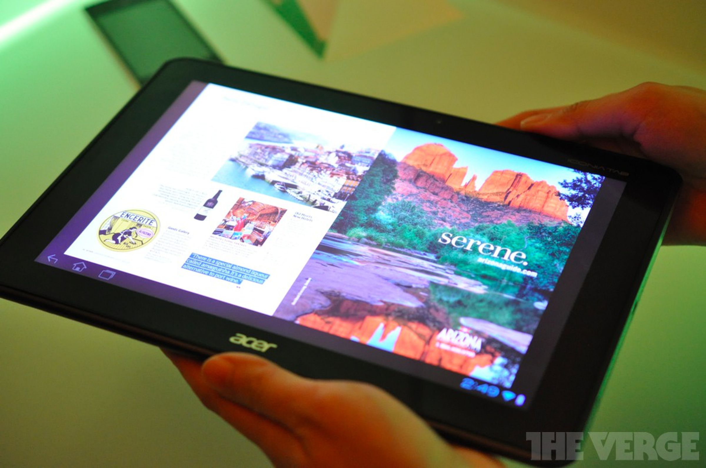 Acer Iconia Tab A700 hands-on photos