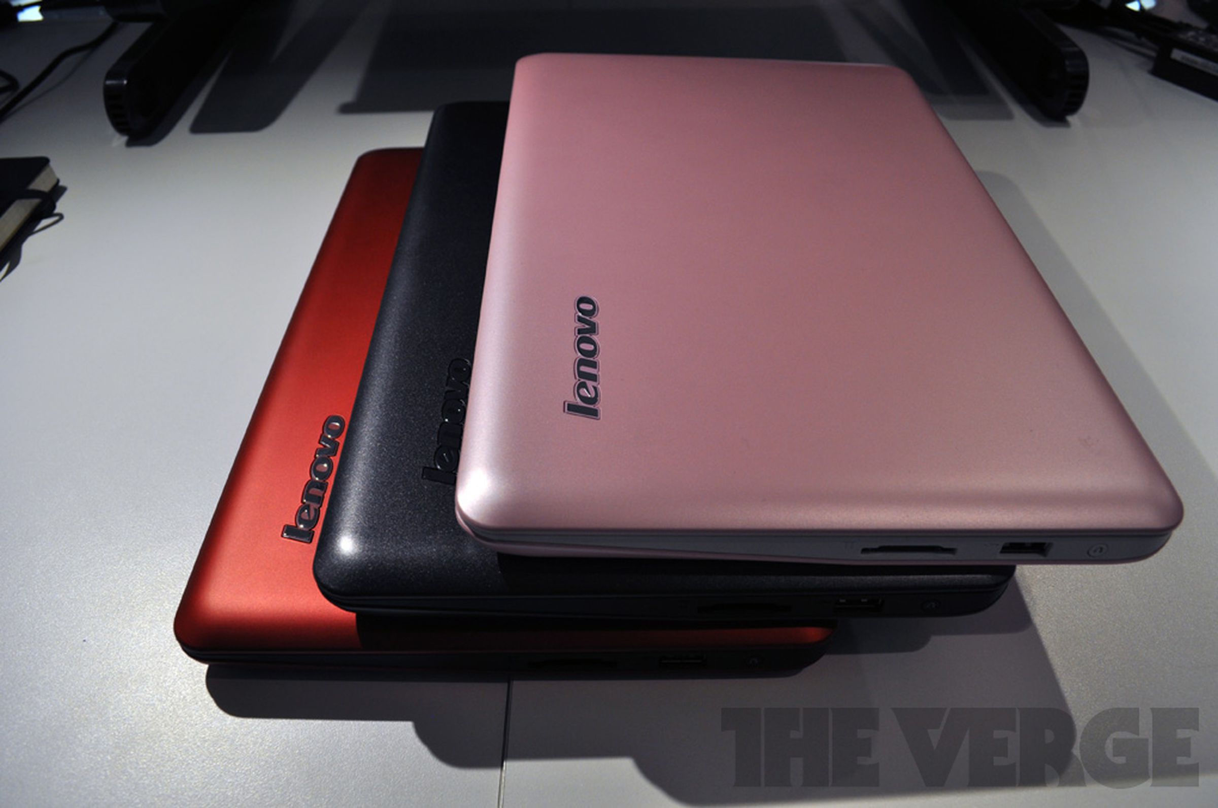 Lenovo IdeaPad S200 hands-on
