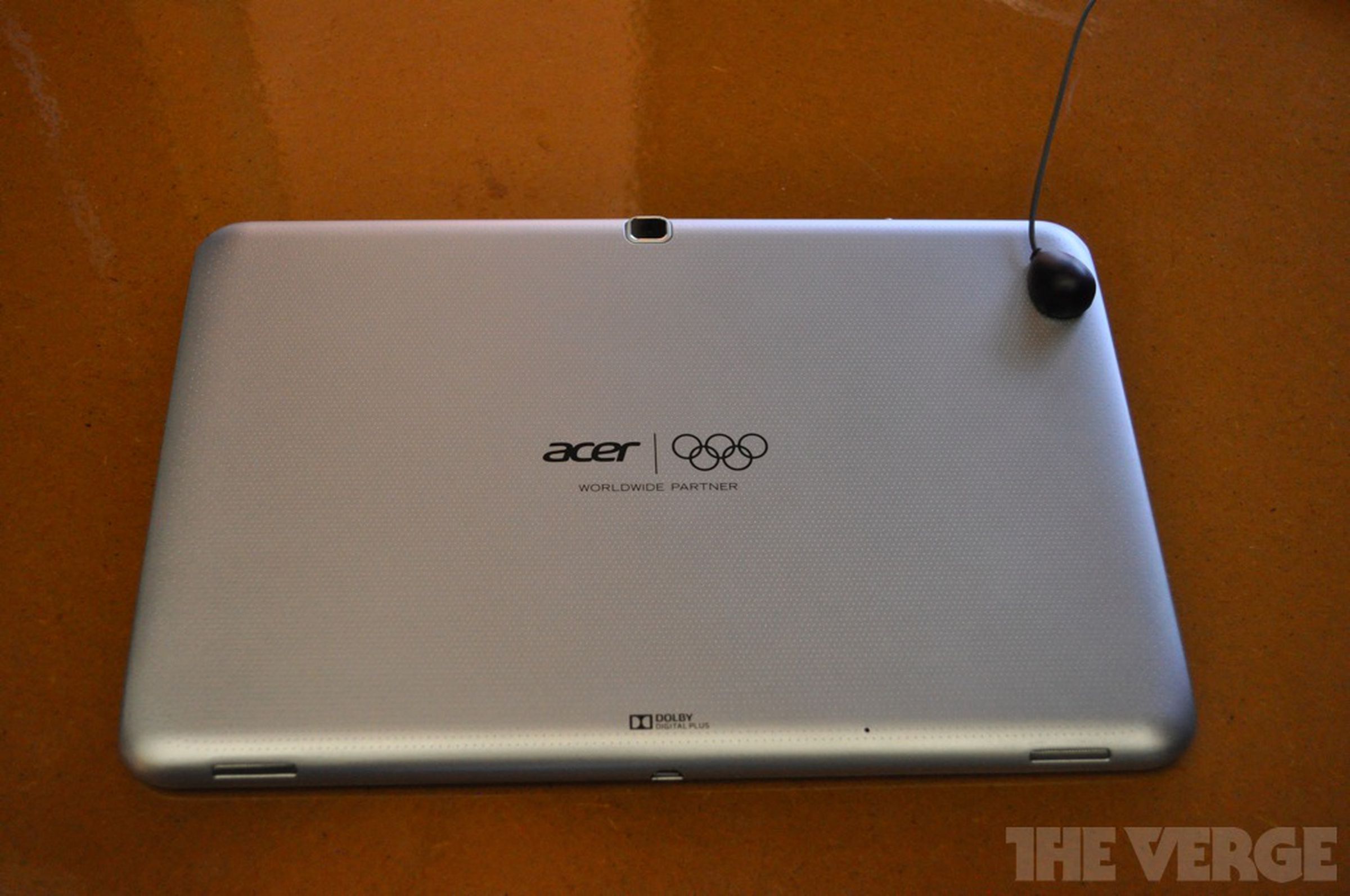 Acer Iconia Tab Olympic Games Edition hands-on photos
