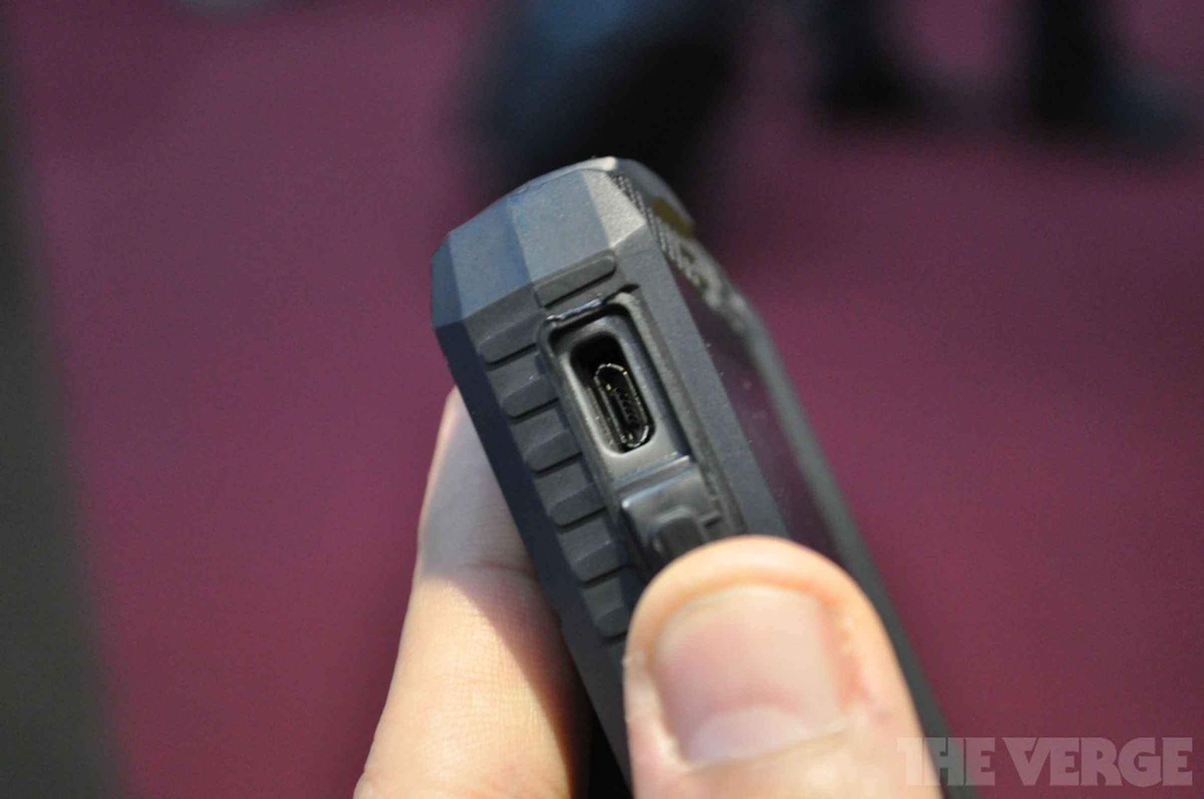 Caterpillar CAT B10 rugged smartphone hands-on pictures