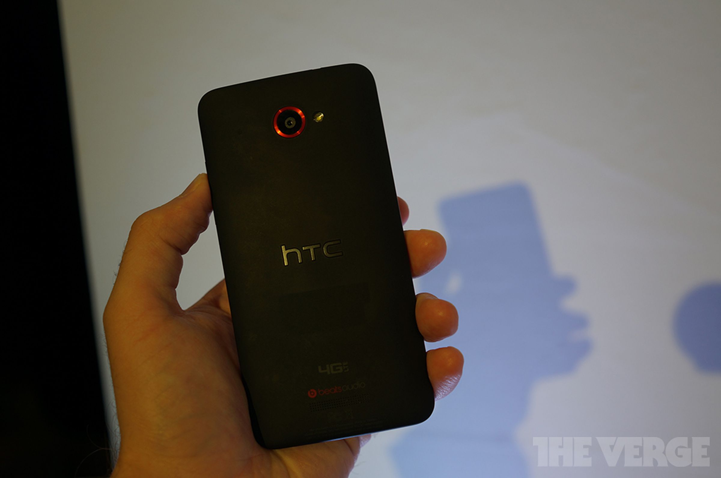HTC Droid DNA for Verizon Wireless hands-on photos