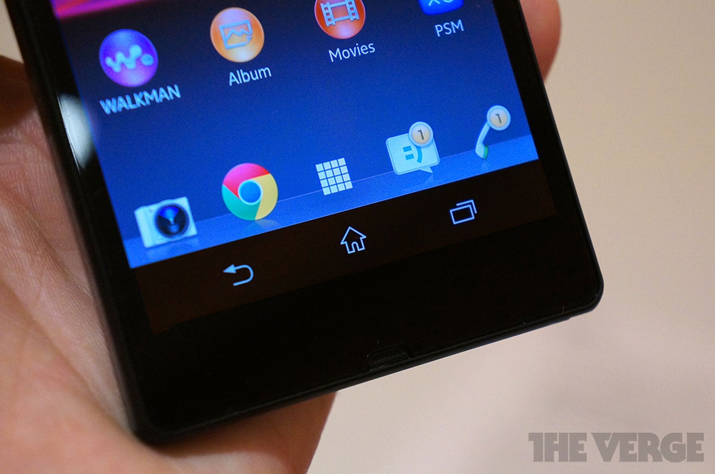 Sony Xperia Z / ZL hands-on photos