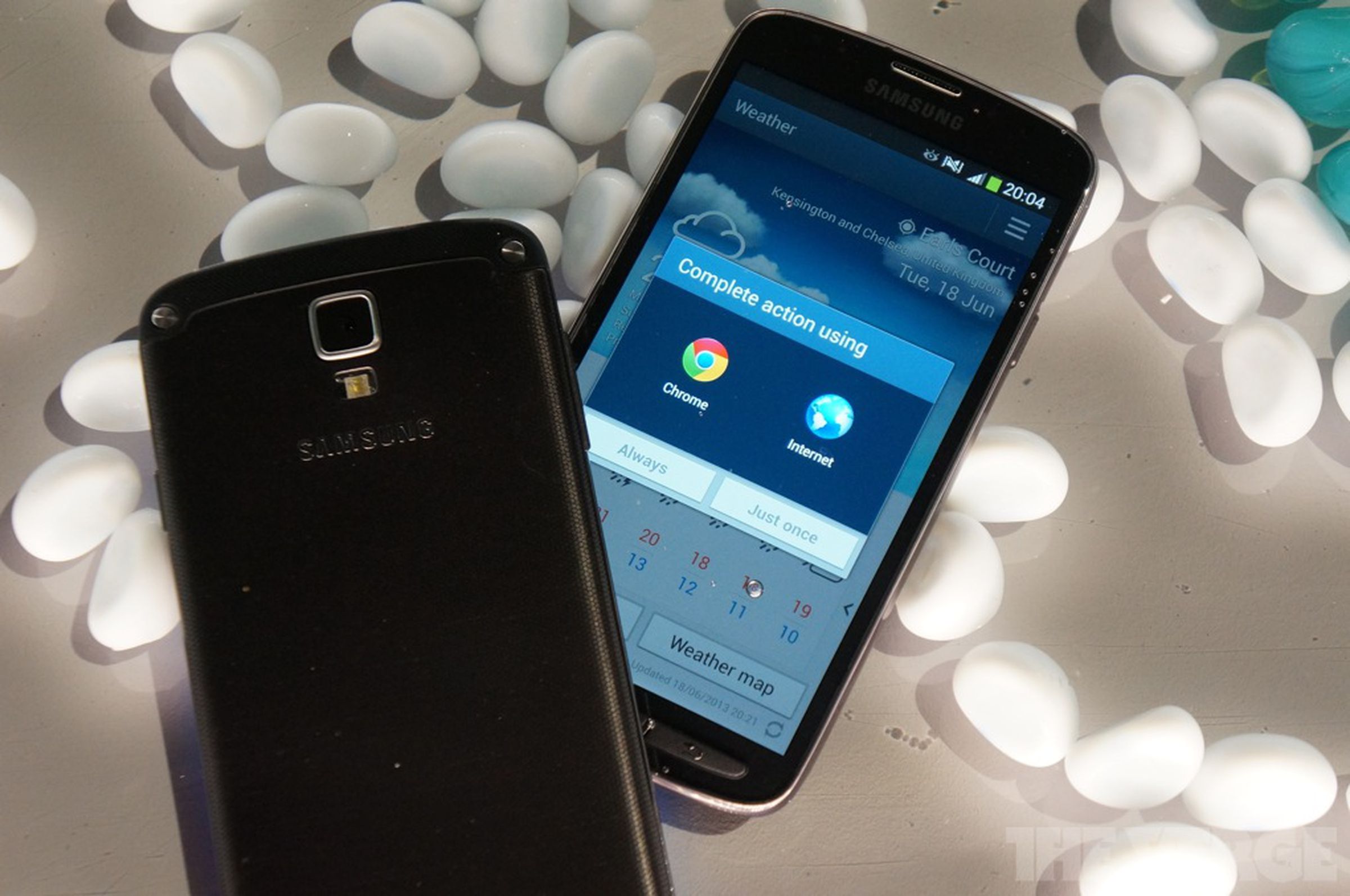 Samsung Galaxy S4 Active hands-on pictures