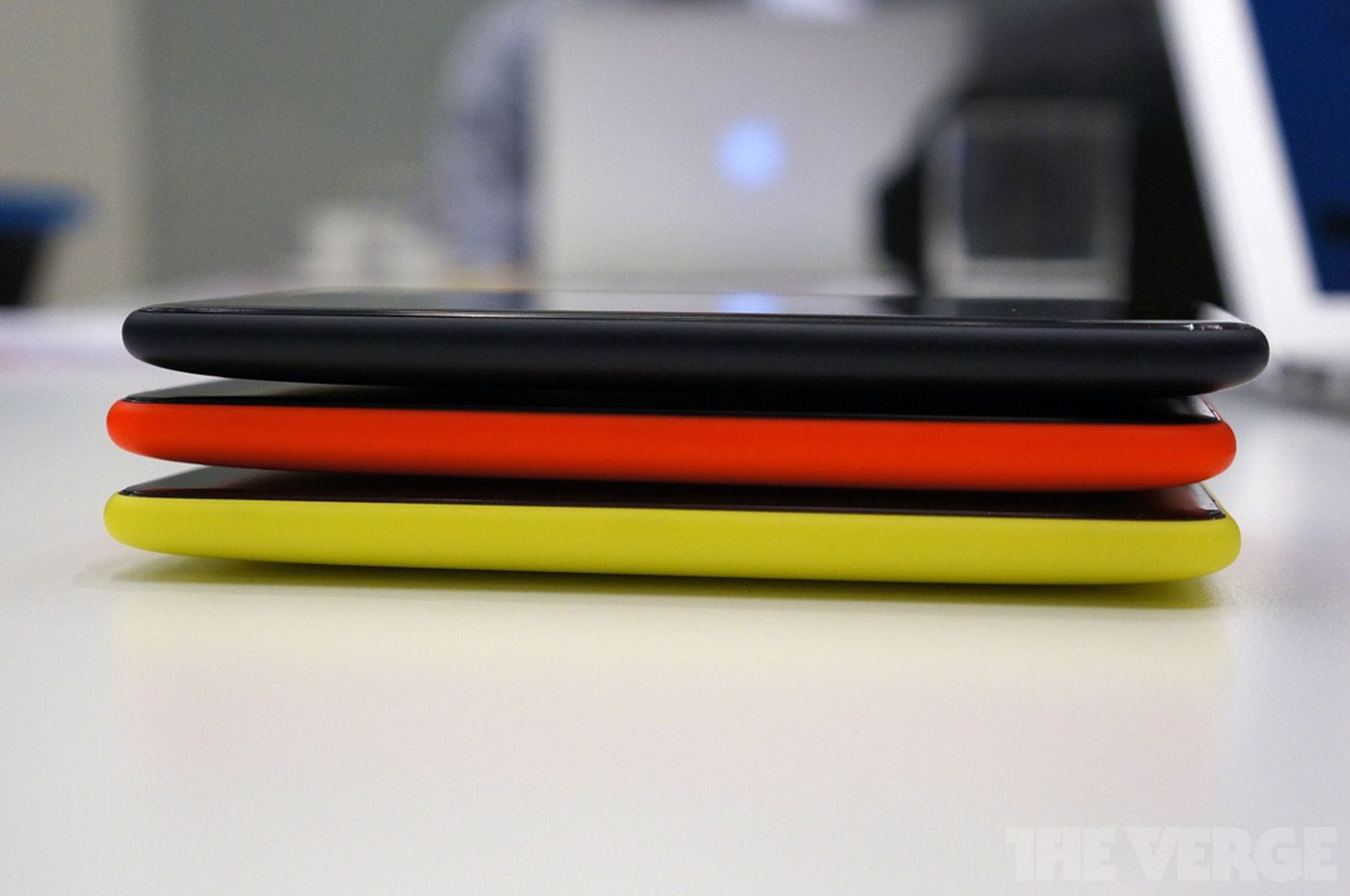 Nokia Lumia 625 hands-on photos