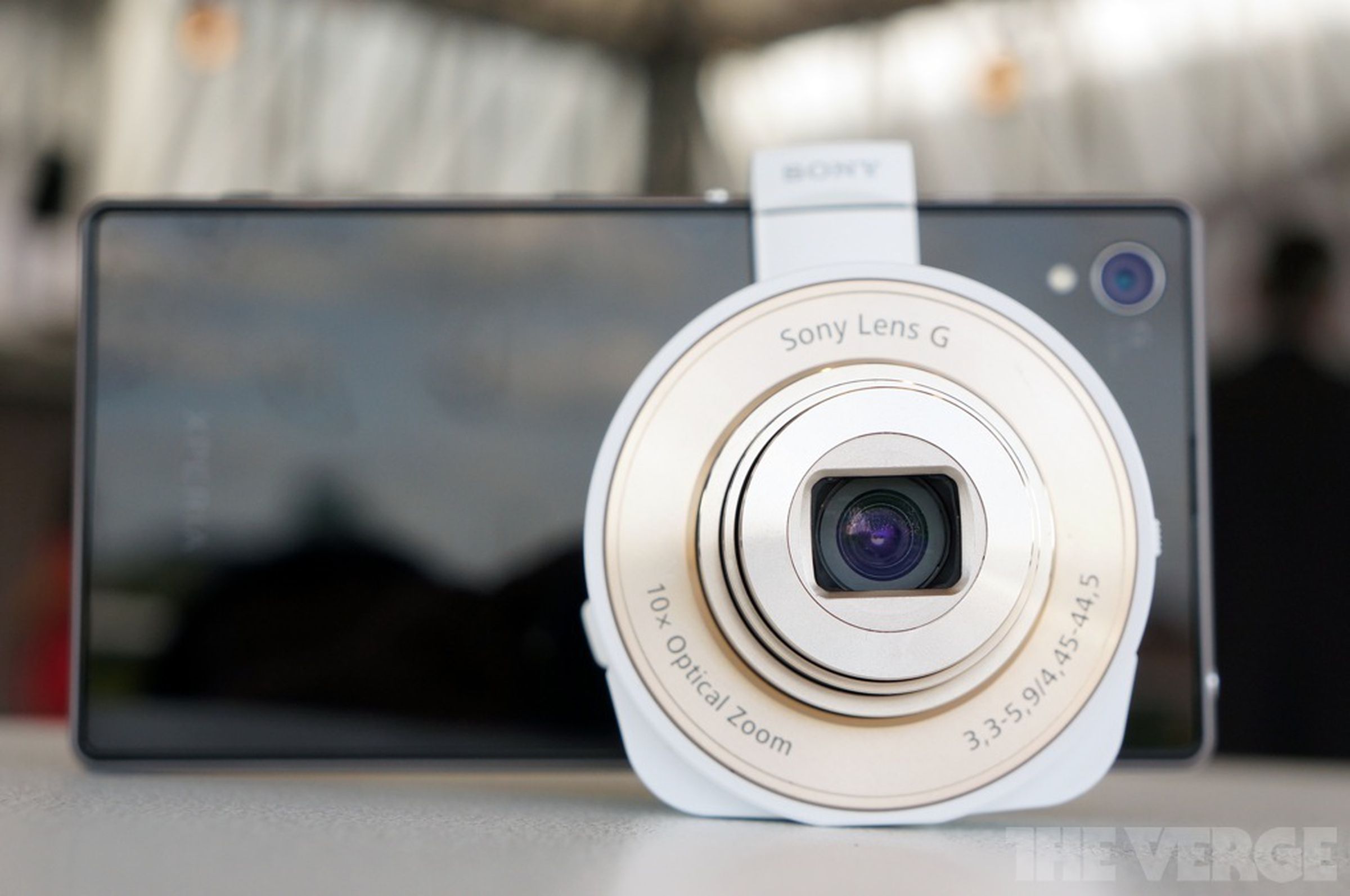 Sony QX100 and QX10 lens cameras hands-on gallery